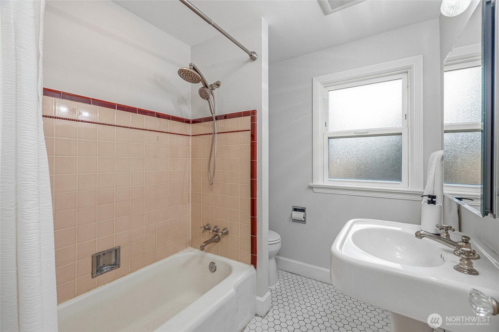 2745 Ne 89th Street Property Photo 10