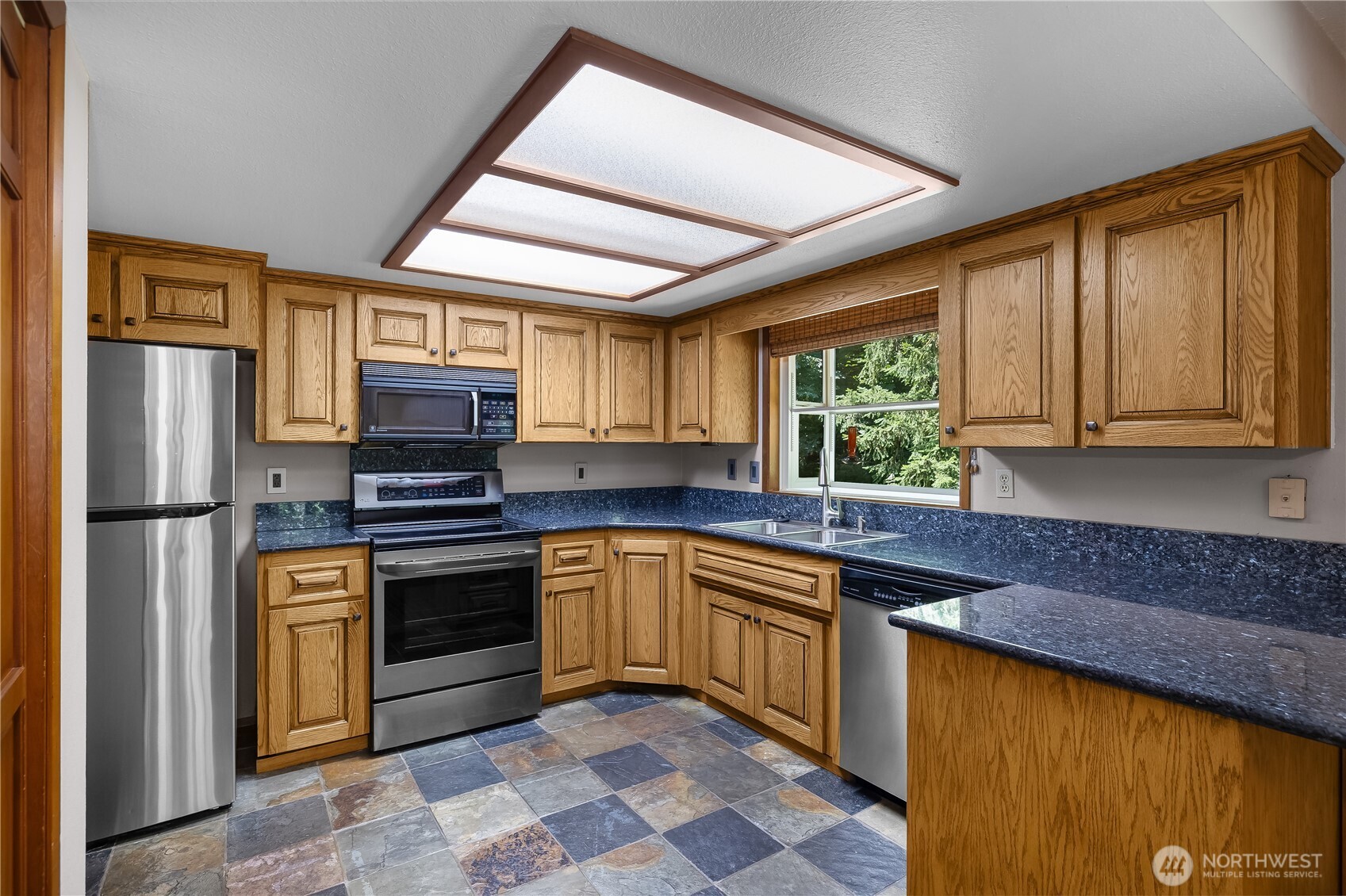 6717 Northill Drive Property Photo 13