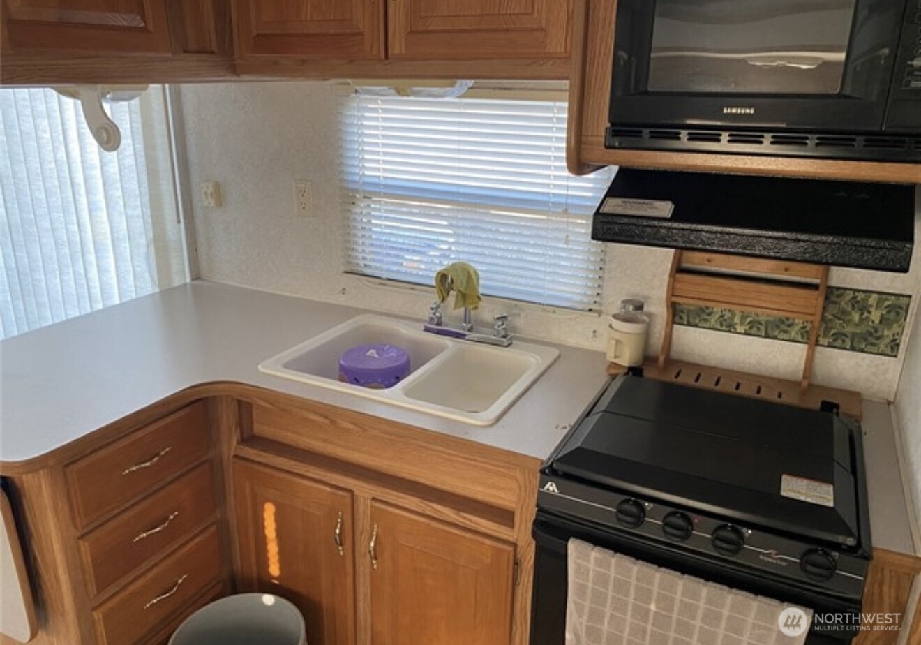 4549 W Coyote Trail Property Photo 12