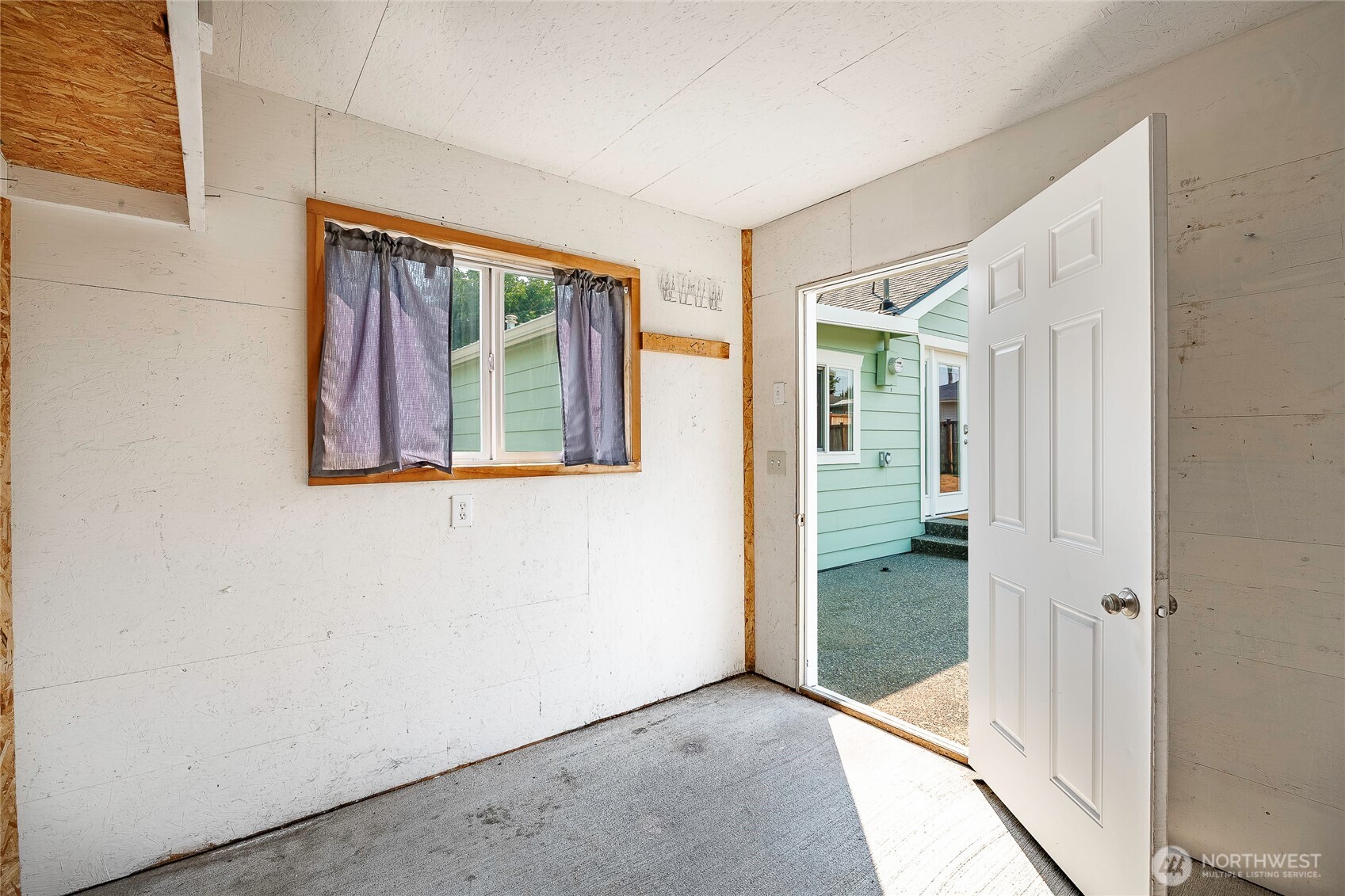 774 Pine Street Property Photo 35