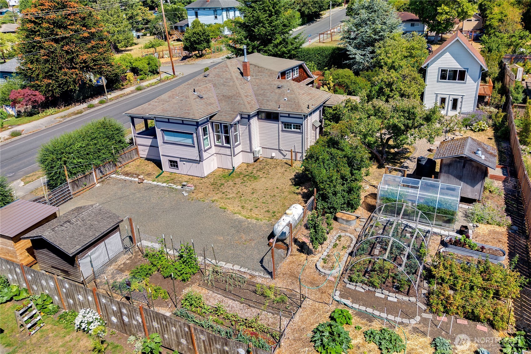 611 Rose Street Property Photo 1