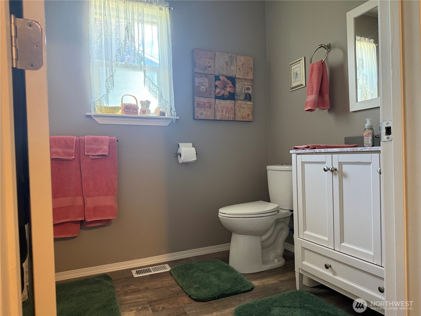 1030 Crest Loop Property Photo 13