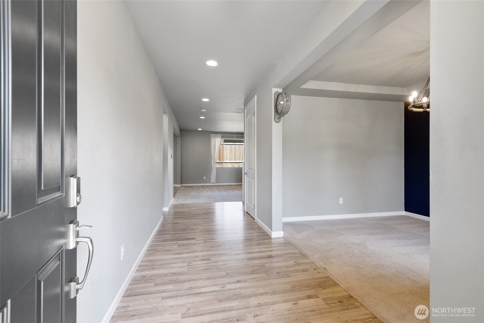 10185 33rd Place Property Photo 3