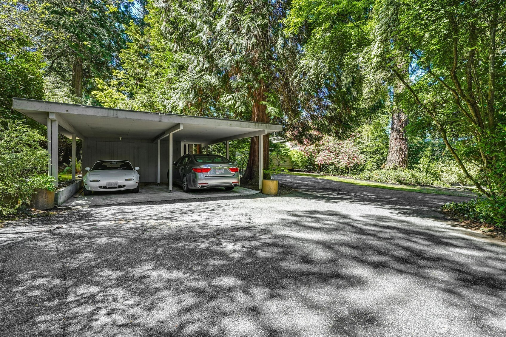 3419 Evergreen Point Road Property Photo 2