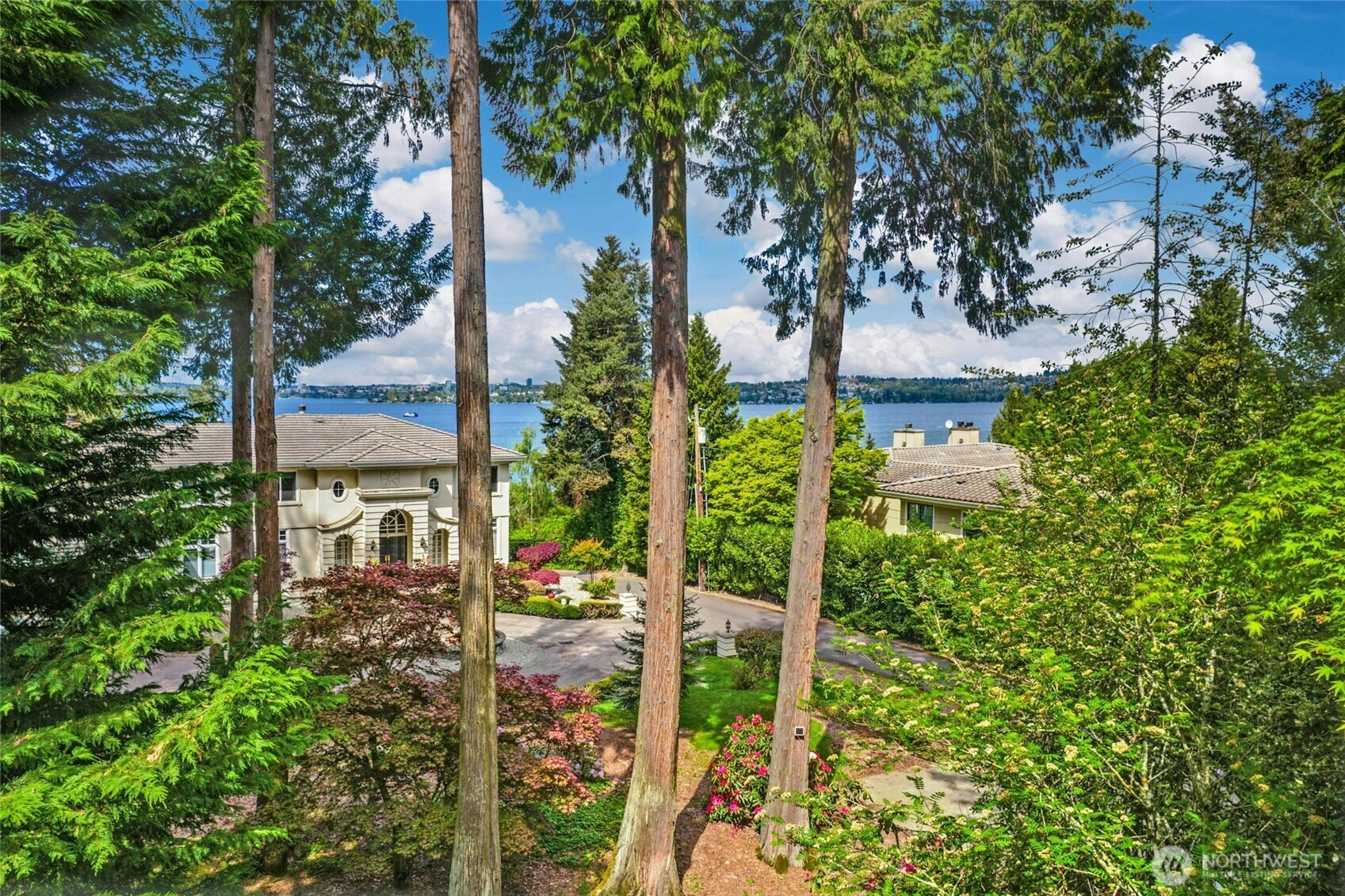3419 Evergreen Point Road Property Photo 4