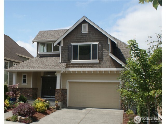 2471 34th Avenue Property Photo 1