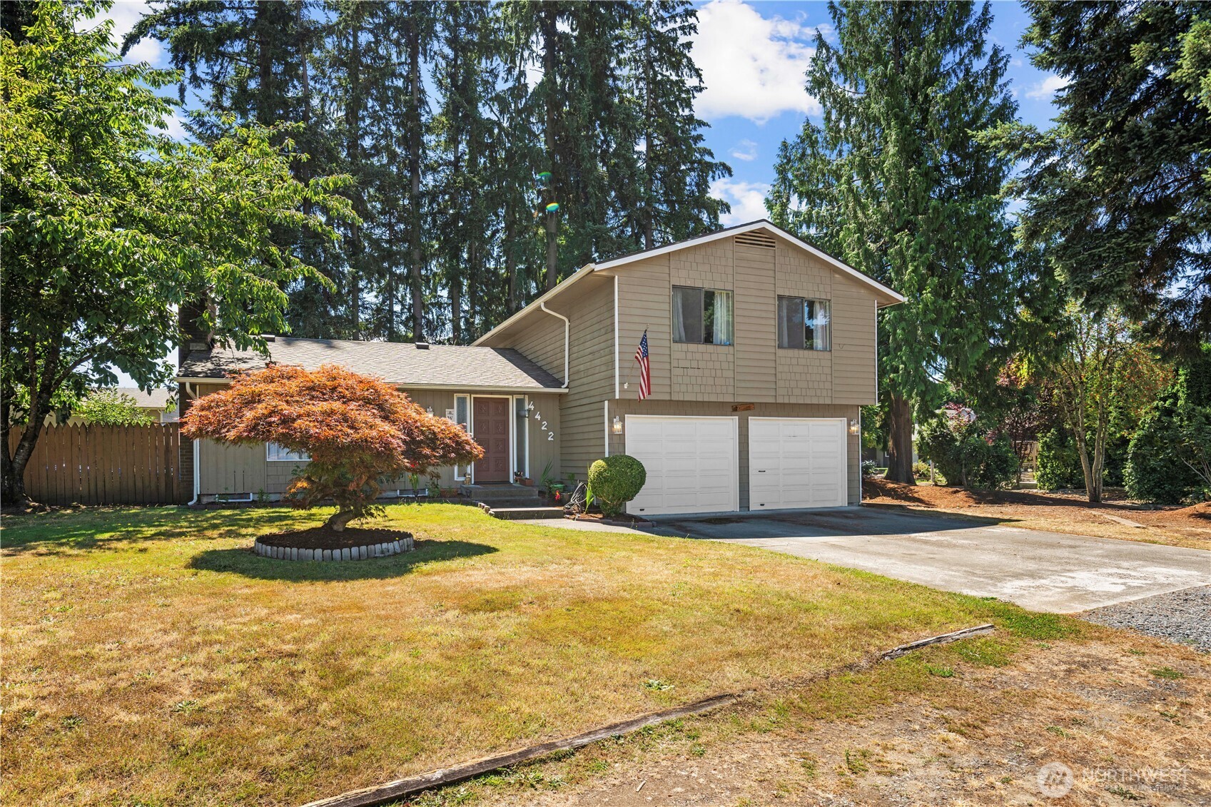 4422 108th Street Property Photo 3