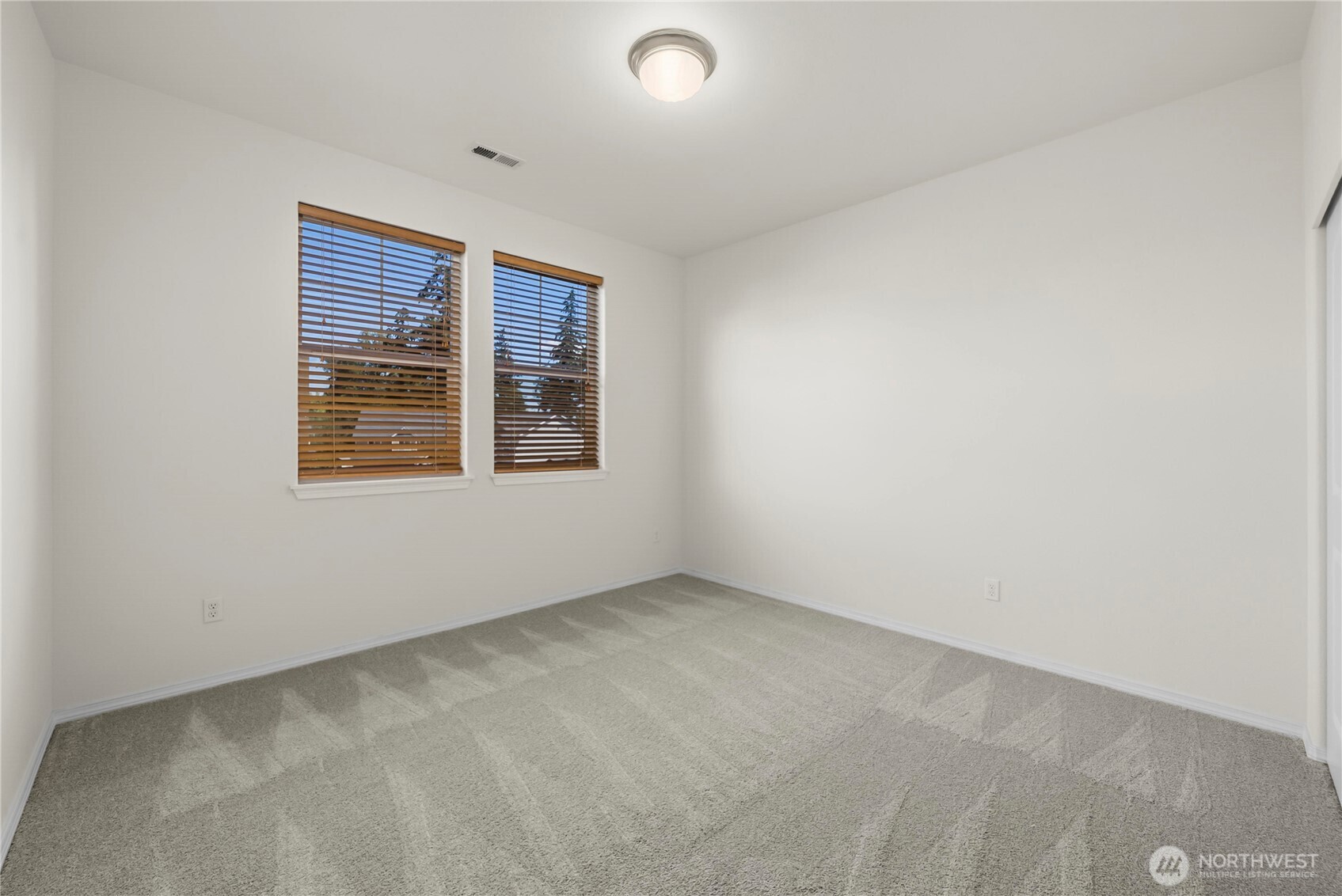 1336 E 51 Property Photo 27