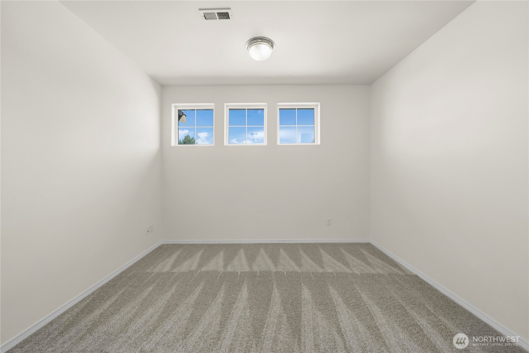 1336 E 51 Property Photo 28