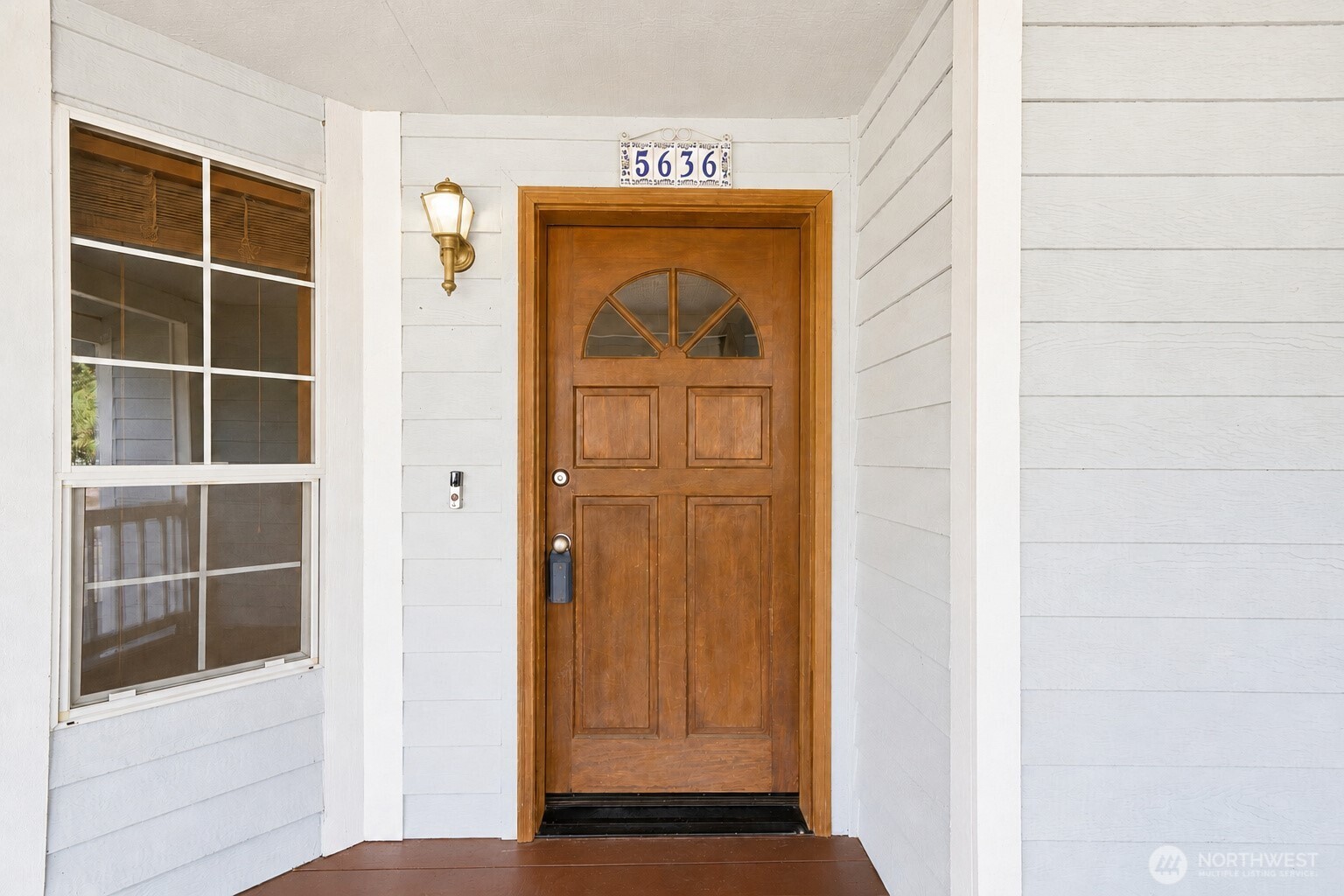 5636 Perdemco Avenue Property Photo 3