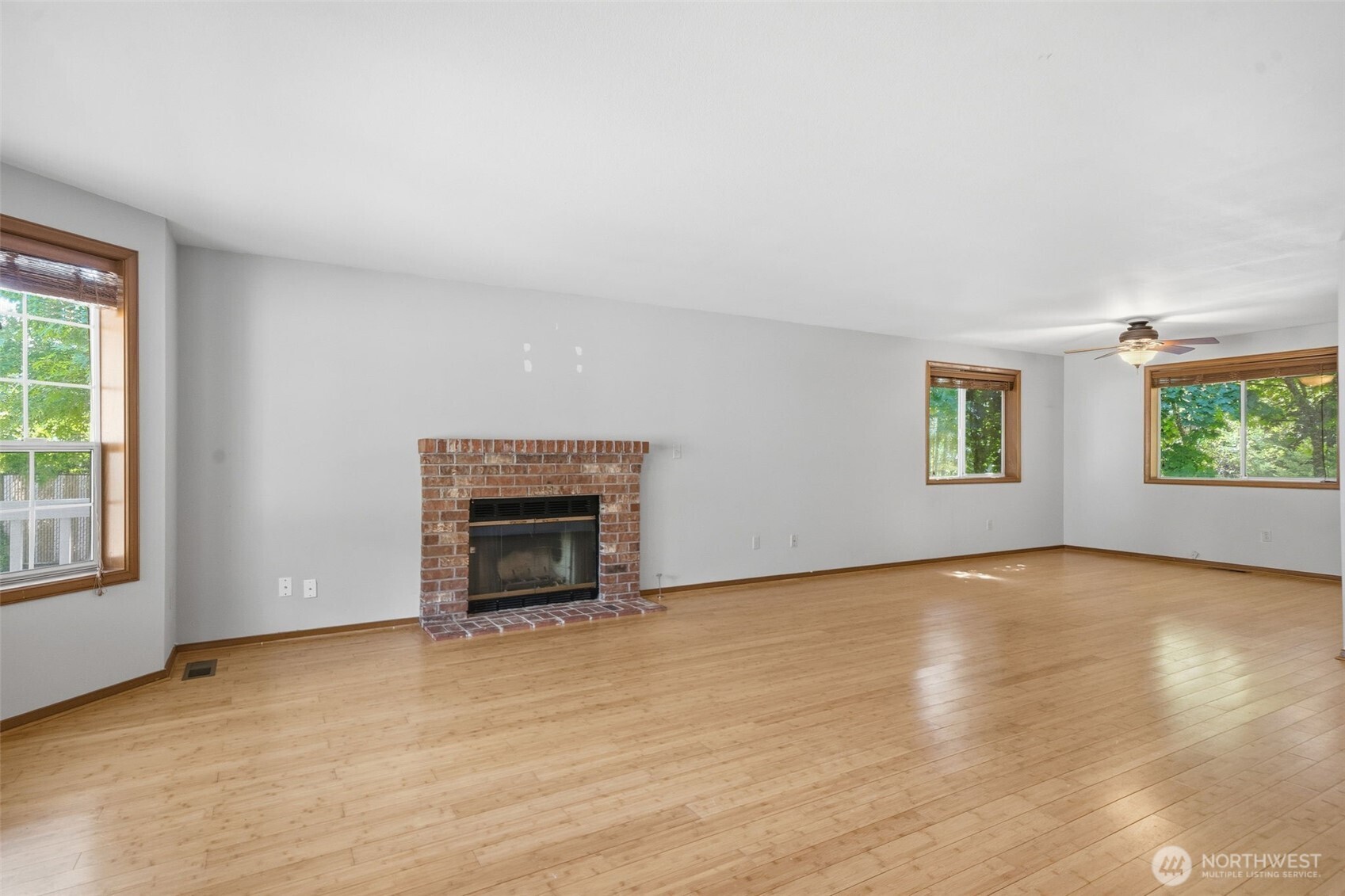 5636 Perdemco Avenue Property Photo 6