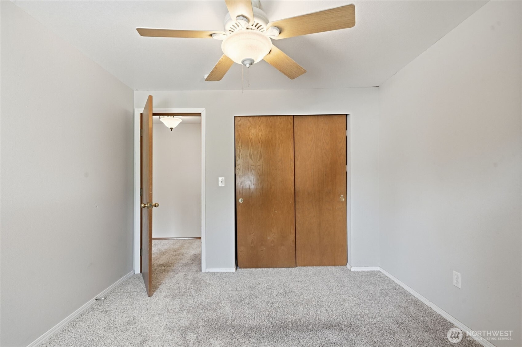 5636 Perdemco Avenue Property Photo 28