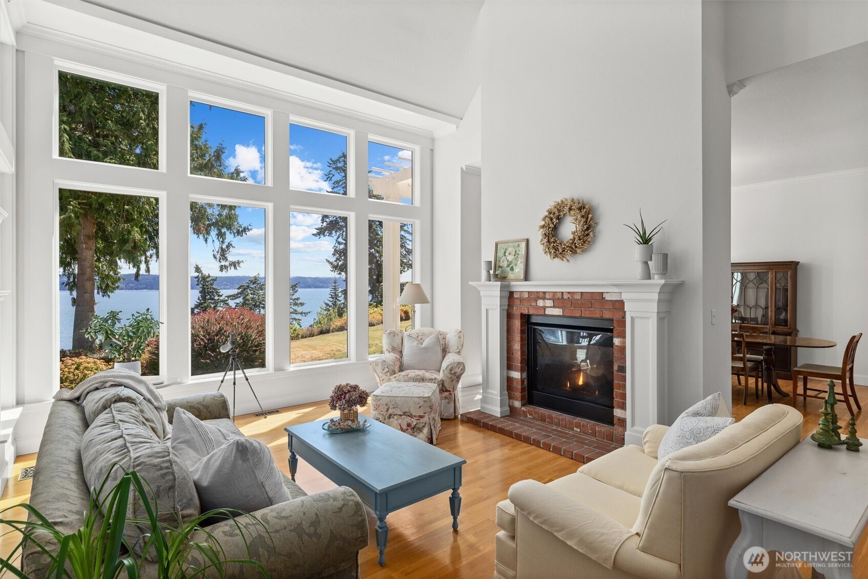 2475 Bretland Road Property Photo 10
