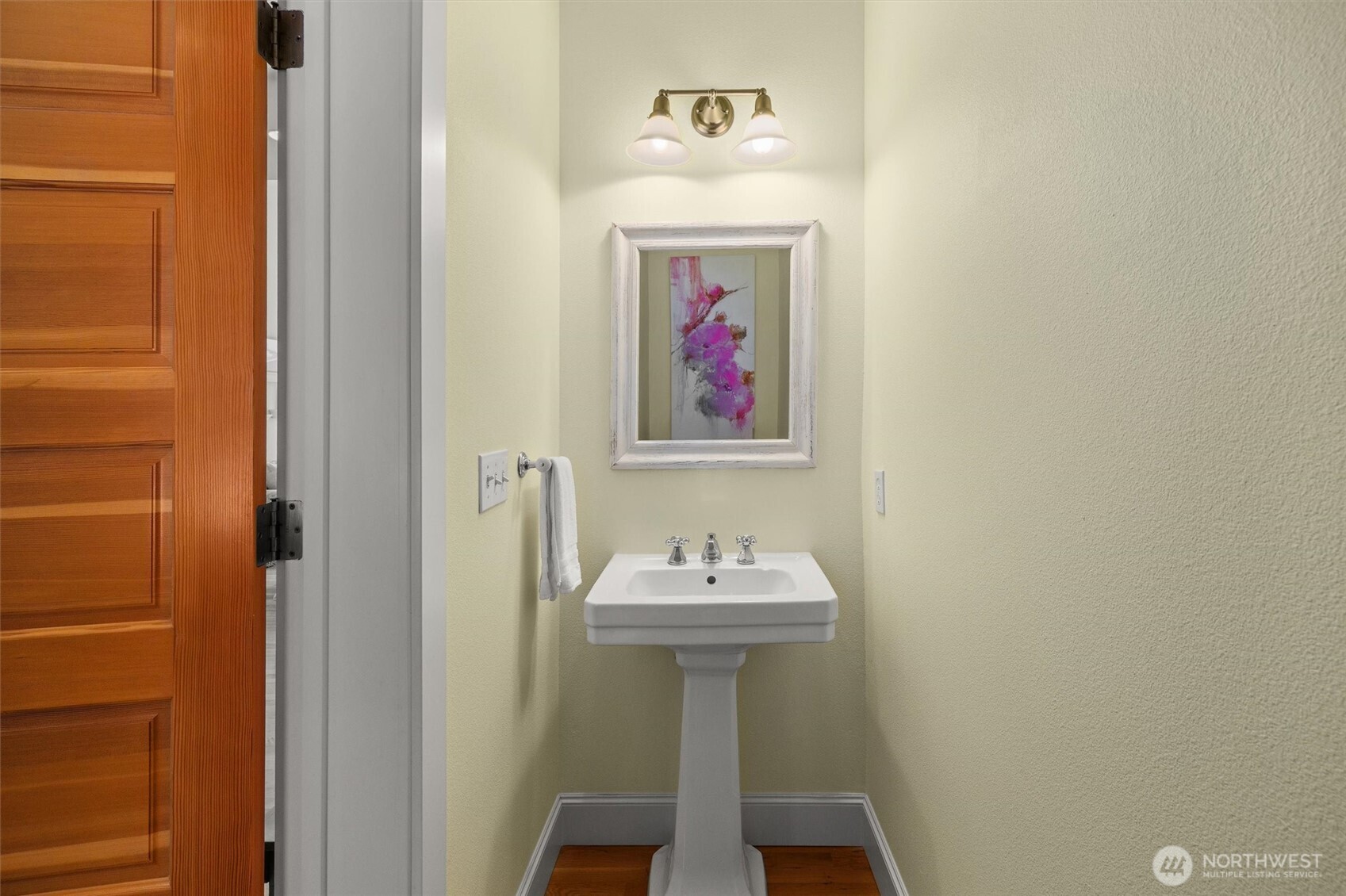 2475 Bretland Road Property Photo 23
