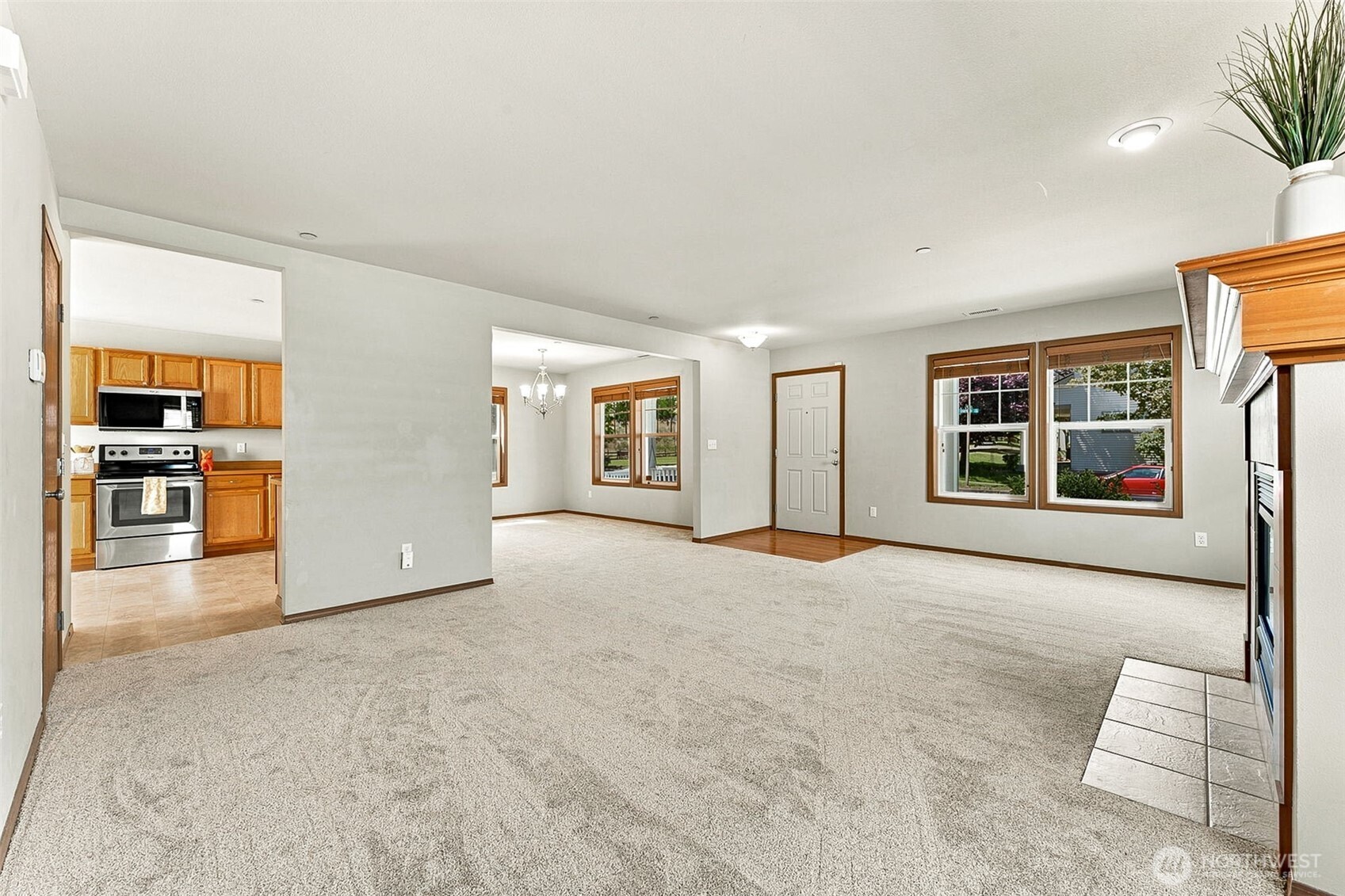 1902 Shipman Avenue Property Photo 6