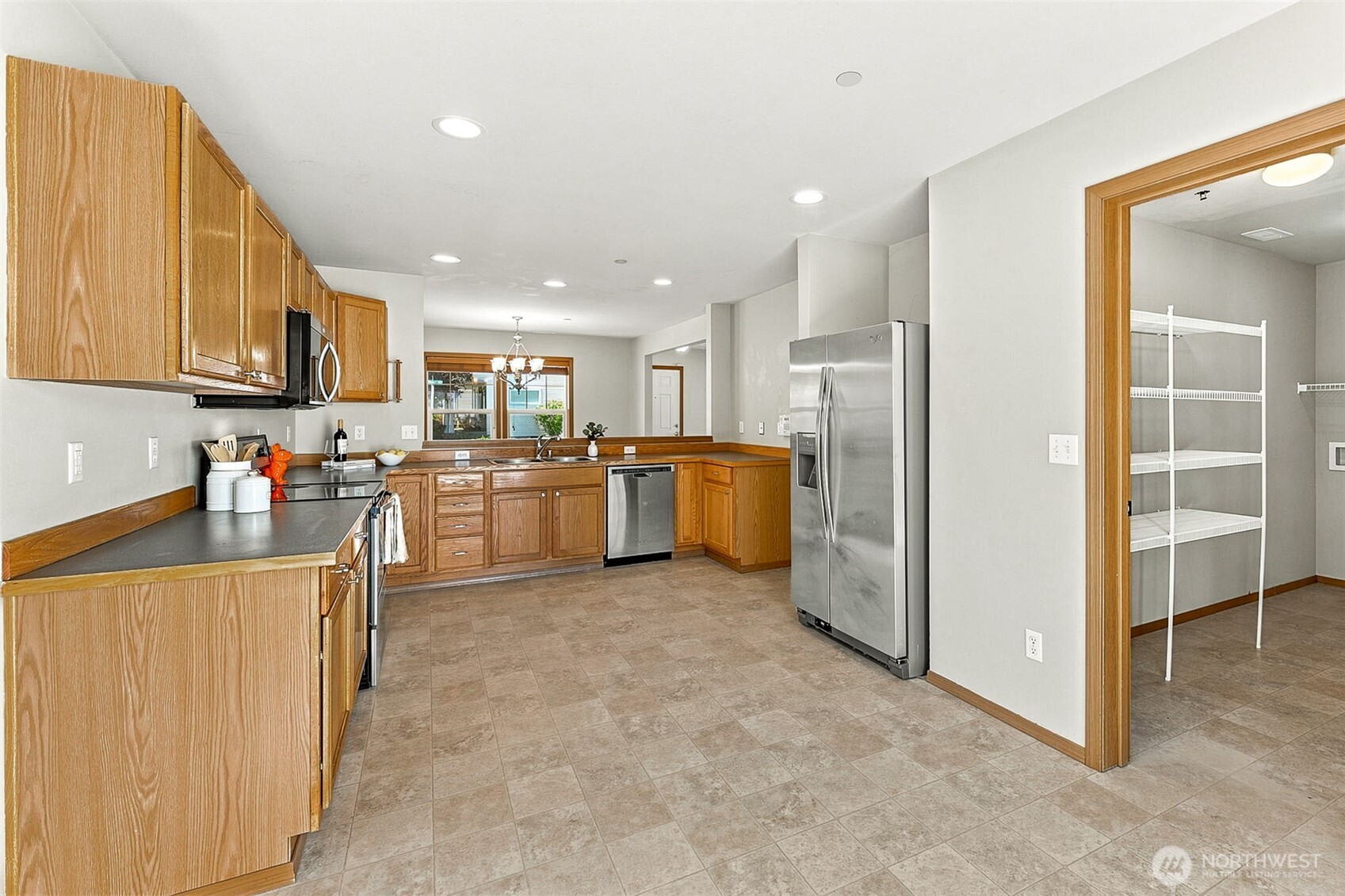 1902 Shipman Avenue Property Photo 12