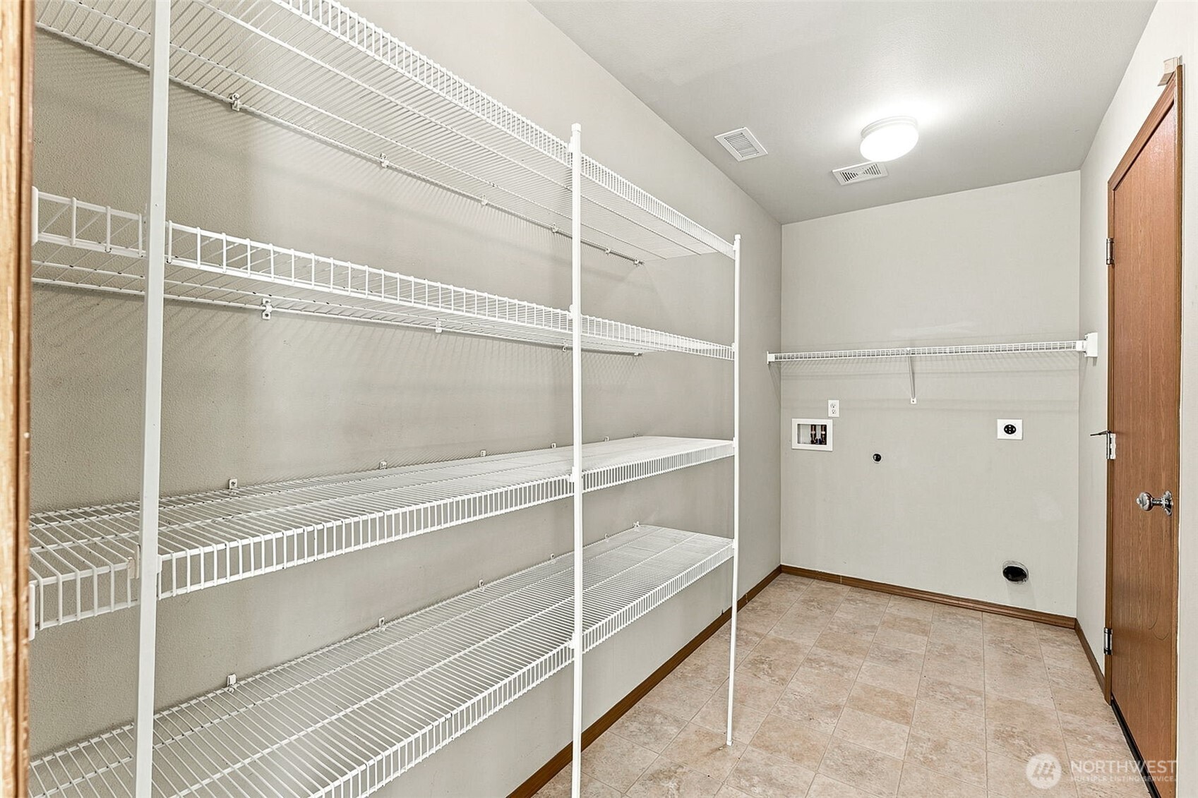 1902 Shipman Avenue Property Photo 14