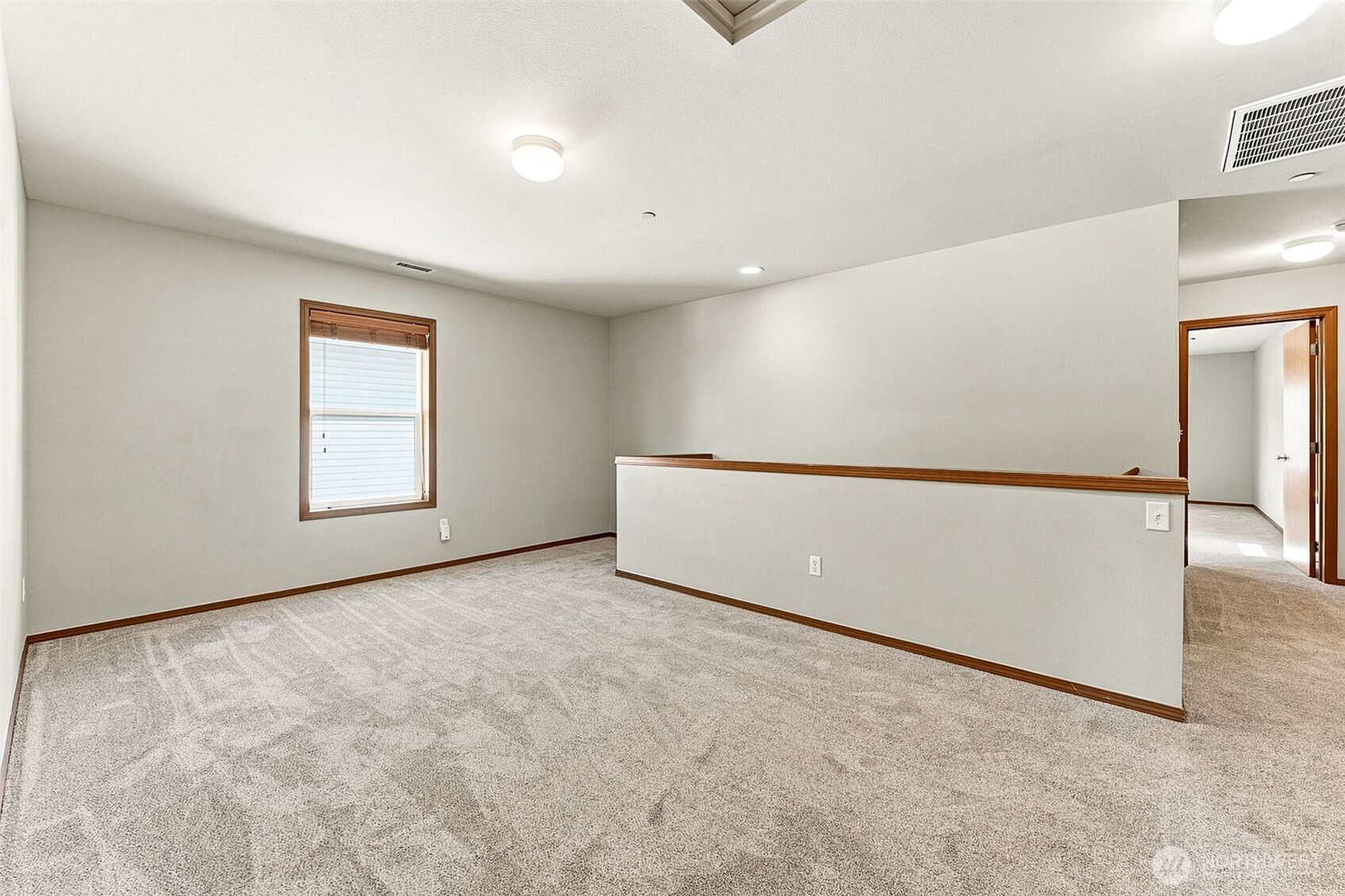1902 Shipman Avenue Property Photo 17