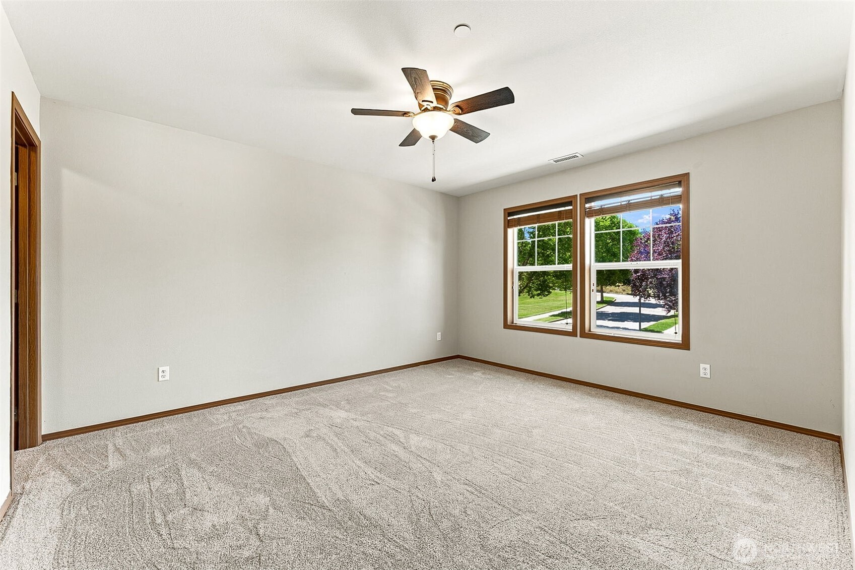 1902 Shipman Avenue Property Photo 27