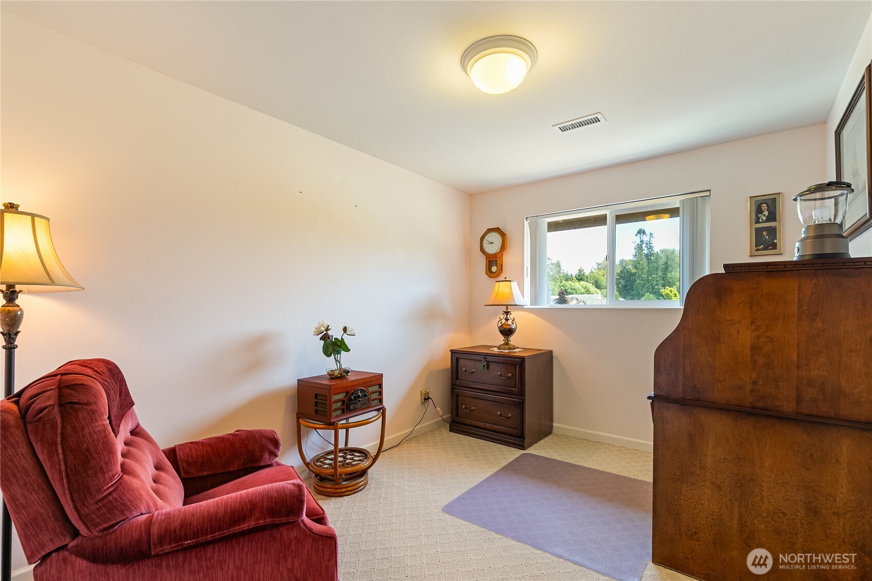 6994 Helweg Lane Property Photo 15