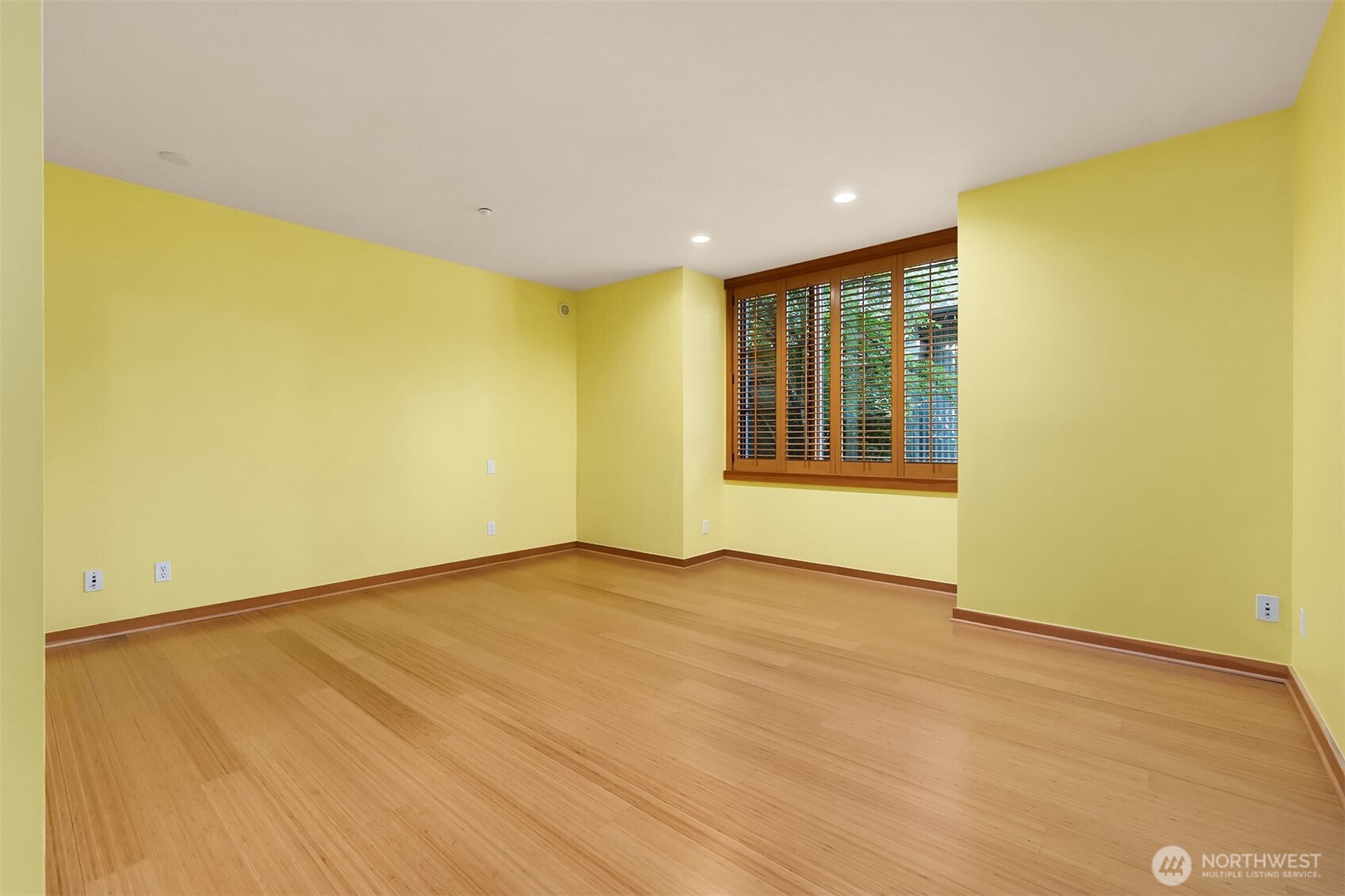 998 Ne Vineyard Lane J101 Property Photo 20