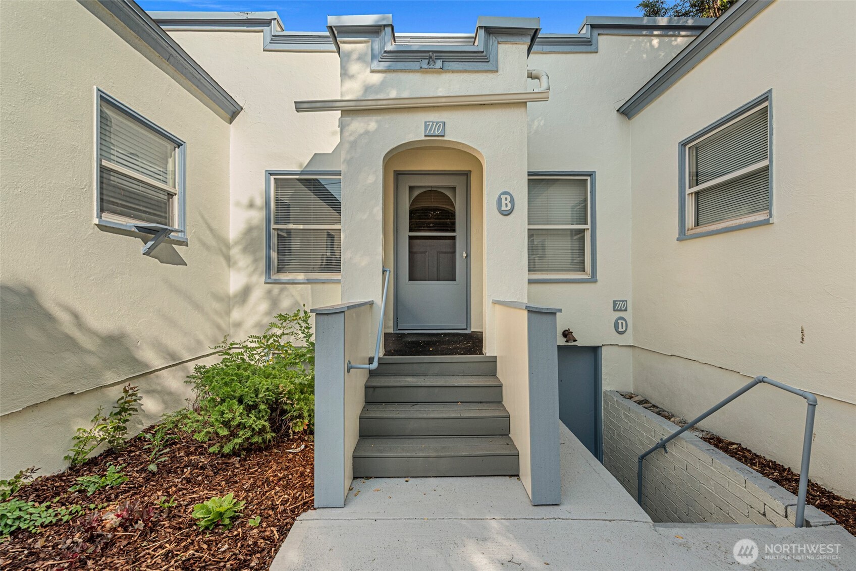 710 S Monroe Street Property Photo 4