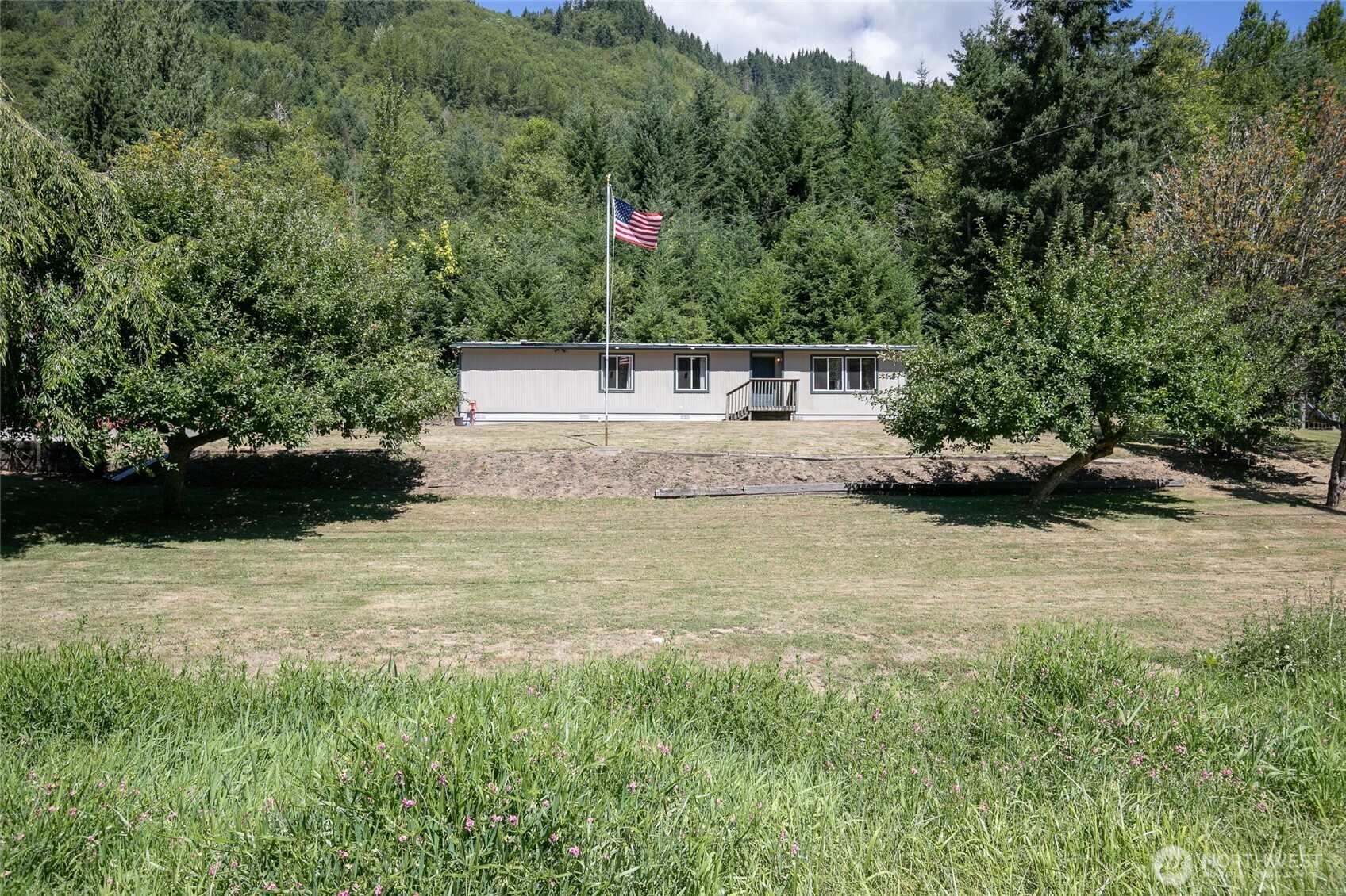 8619 Us Highway 12 Property Photo 1