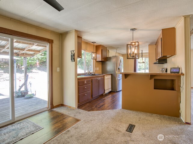 8619 Us Highway 12 Property Photo 4
