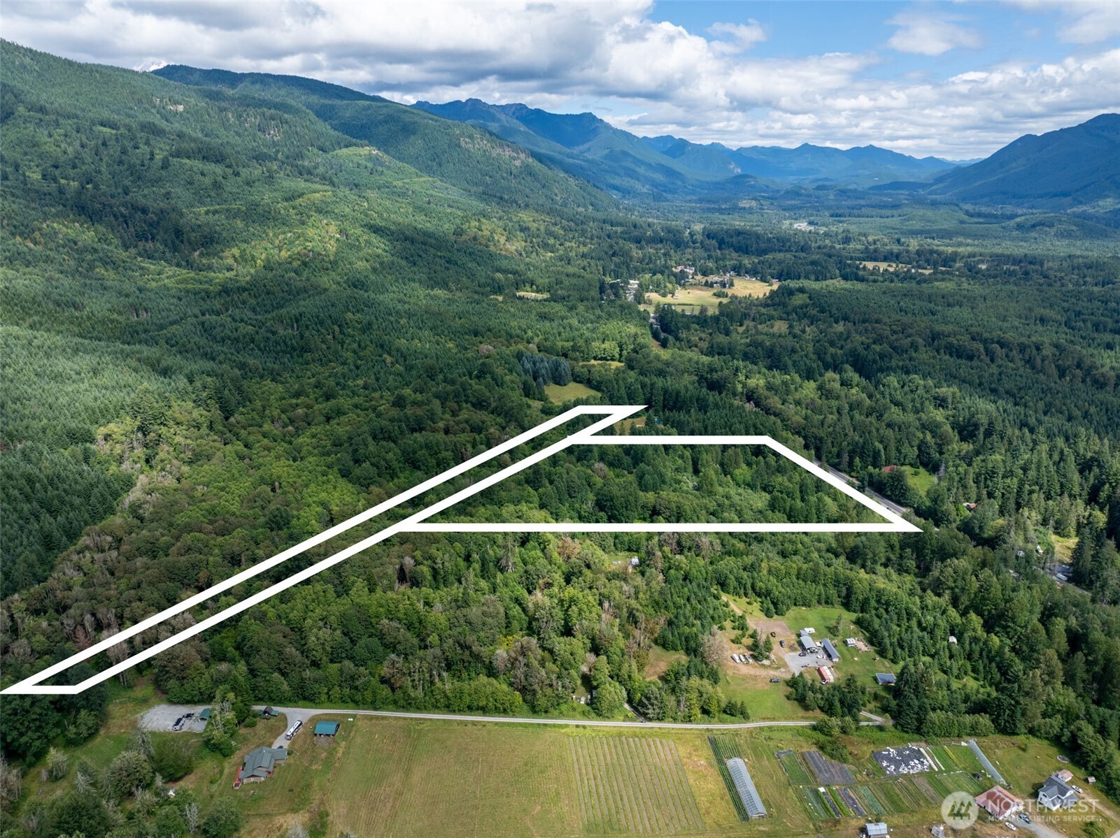 28909 State Route 706 Property Photo 17