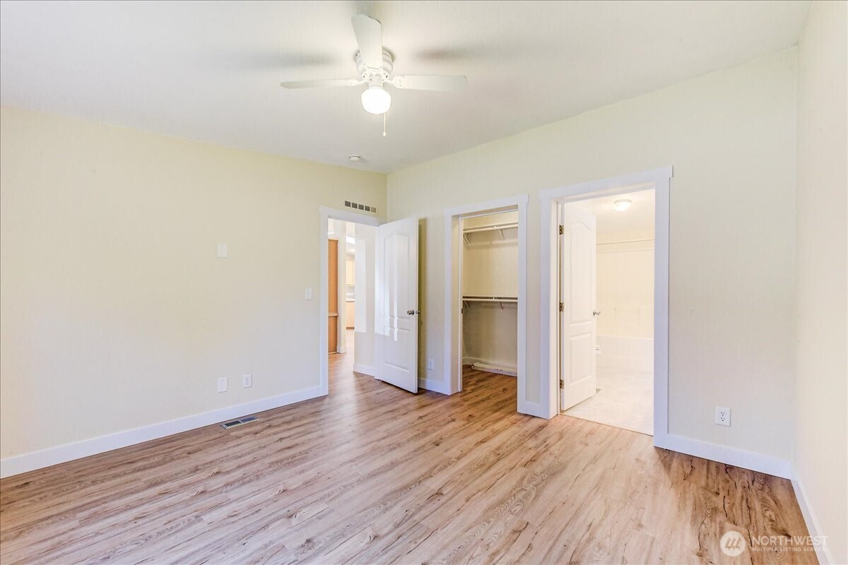 3315 207 Place Property Photo 11