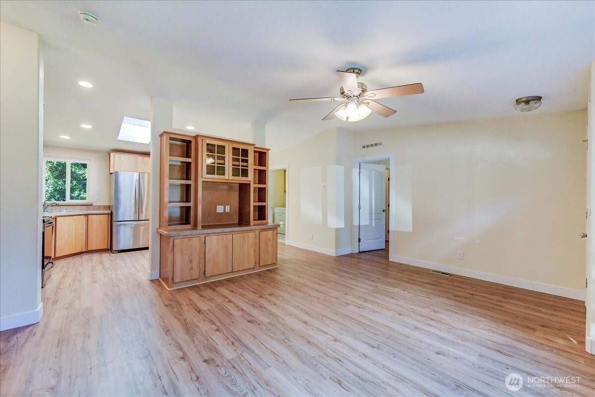 3315 207 Place Property Photo 14