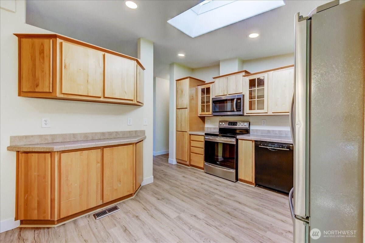3315 207 Place Property Photo 16