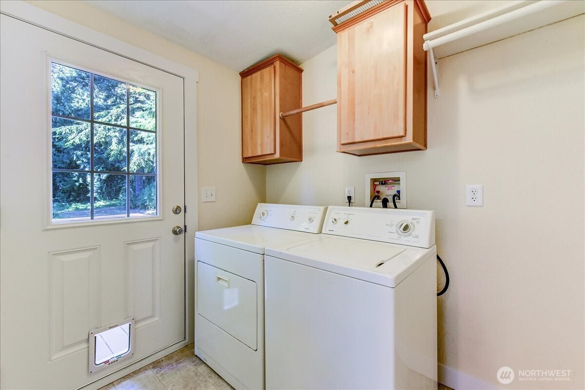 3315 207 Place Property Photo 18