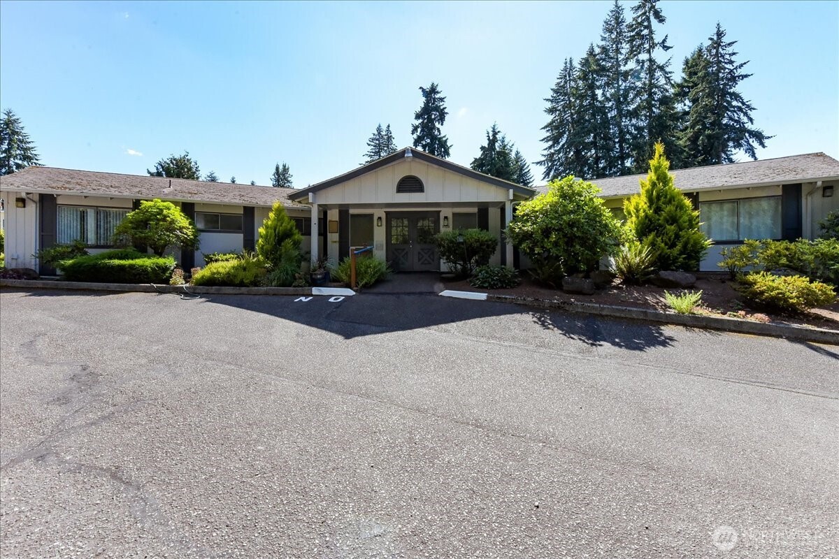 3315 207 Place Property Photo 20