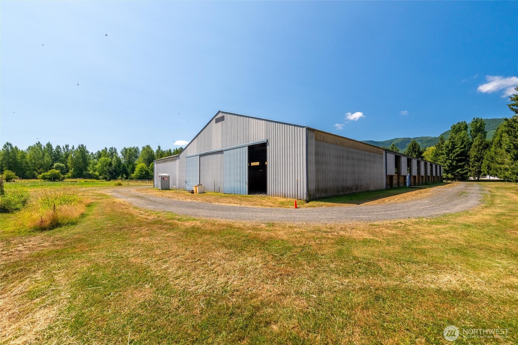 3086 Standard Road Property Photo 18