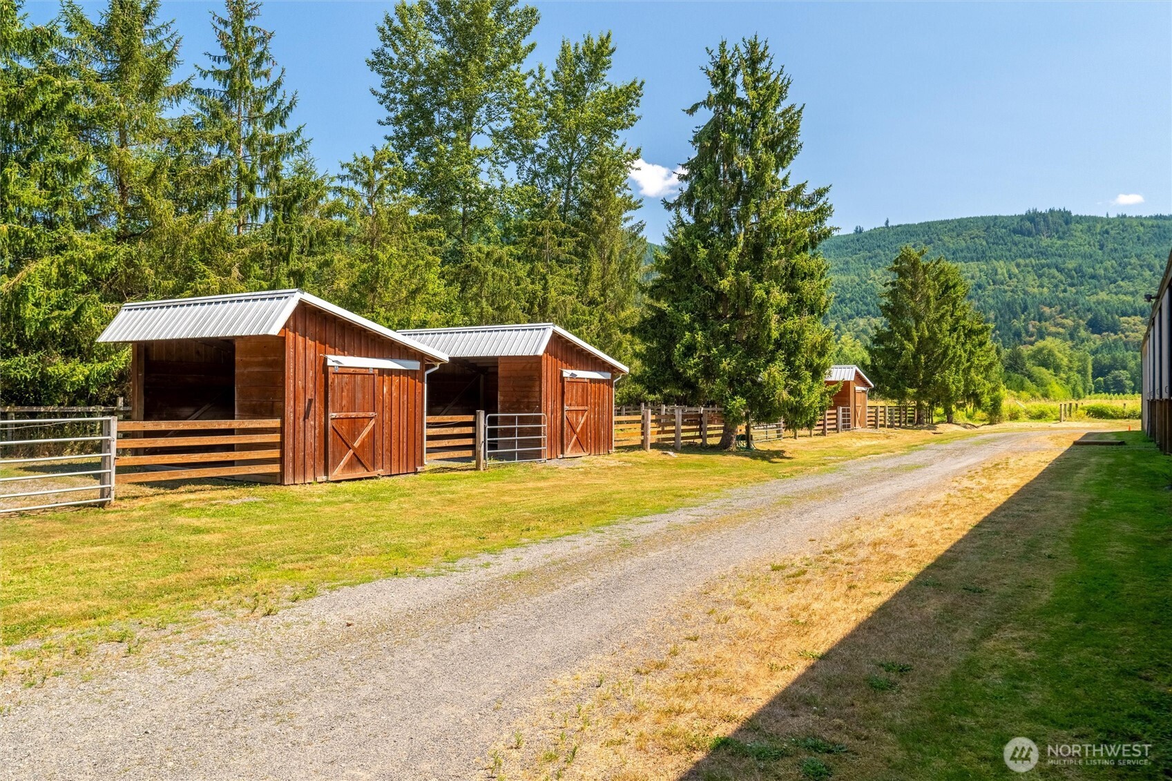 3086 Standard Road Property Photo 19