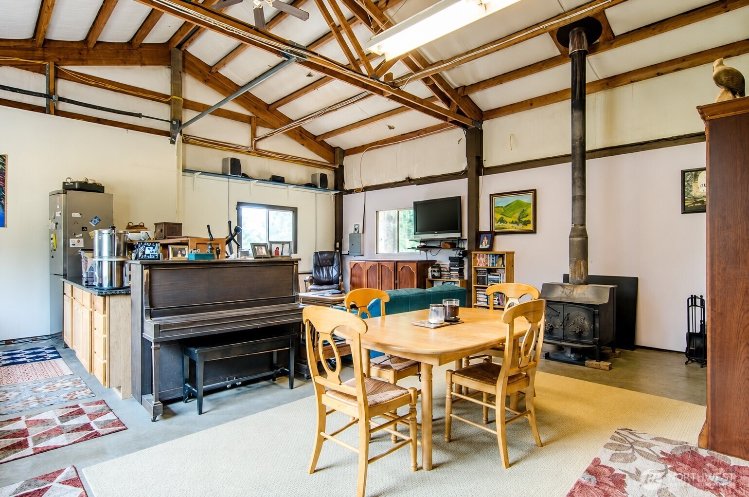 3086 Standard Road Property Photo 28