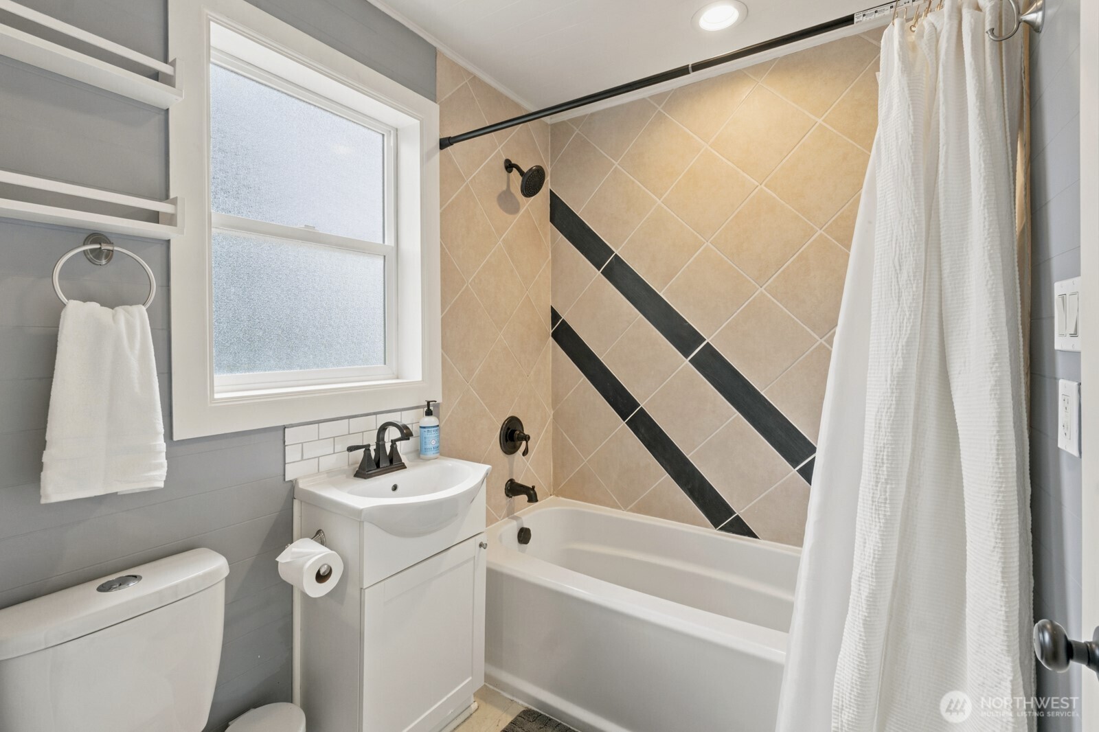3631 E Spokane Street Property Photo 14