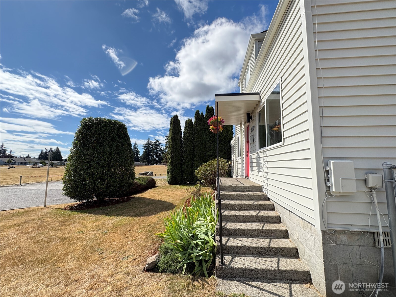 6530 S G Street Property Photo 3