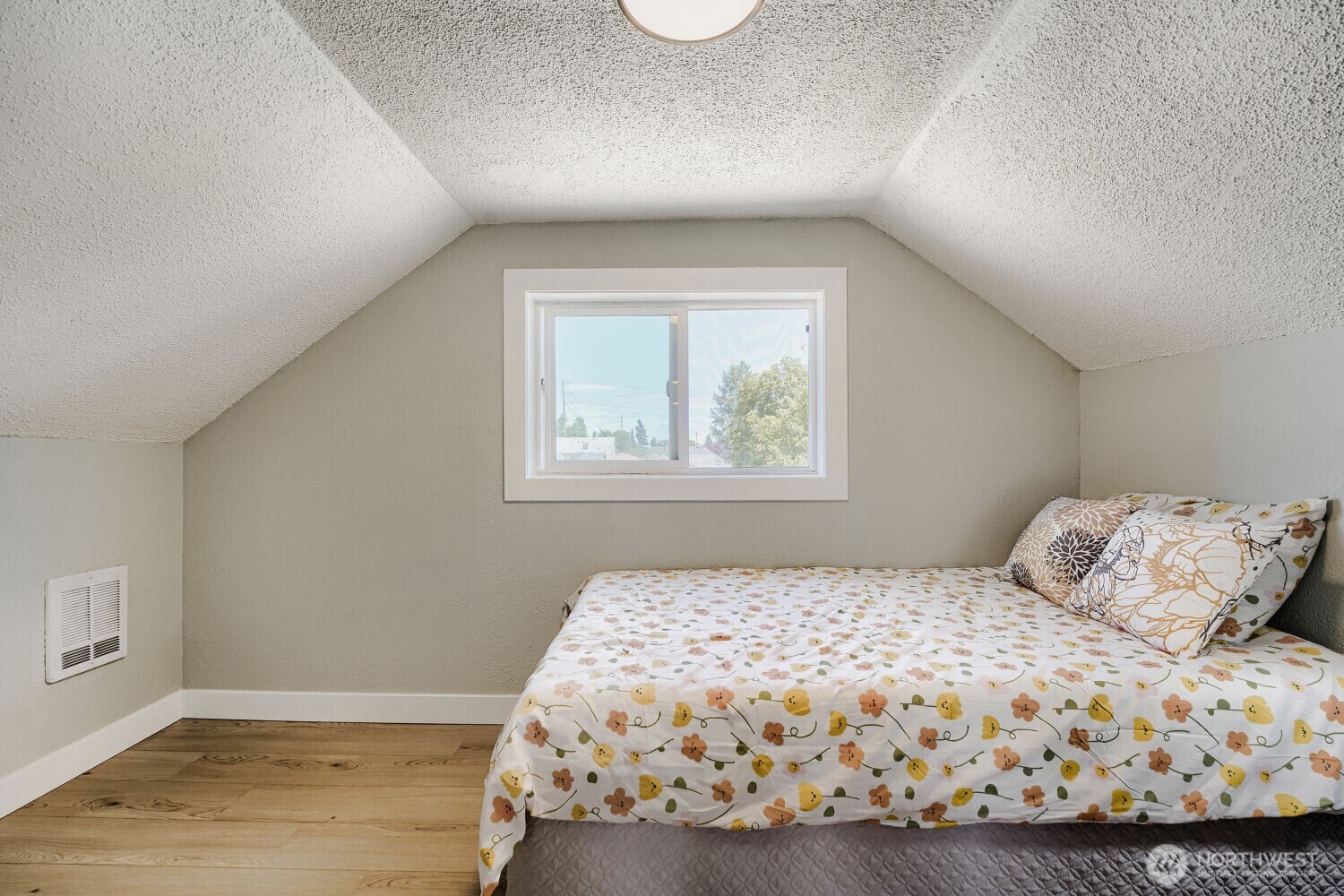 6530 S G Street Property Photo 25