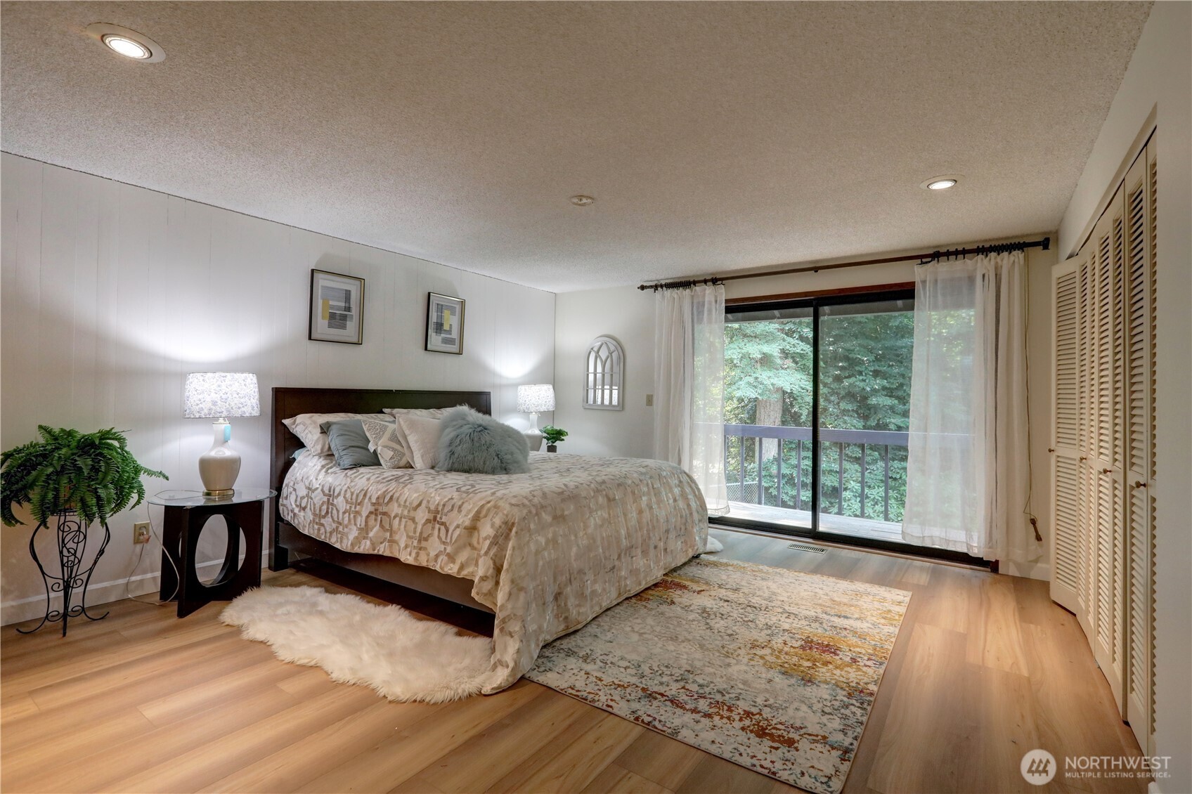 901 129th Place Property Photo 12