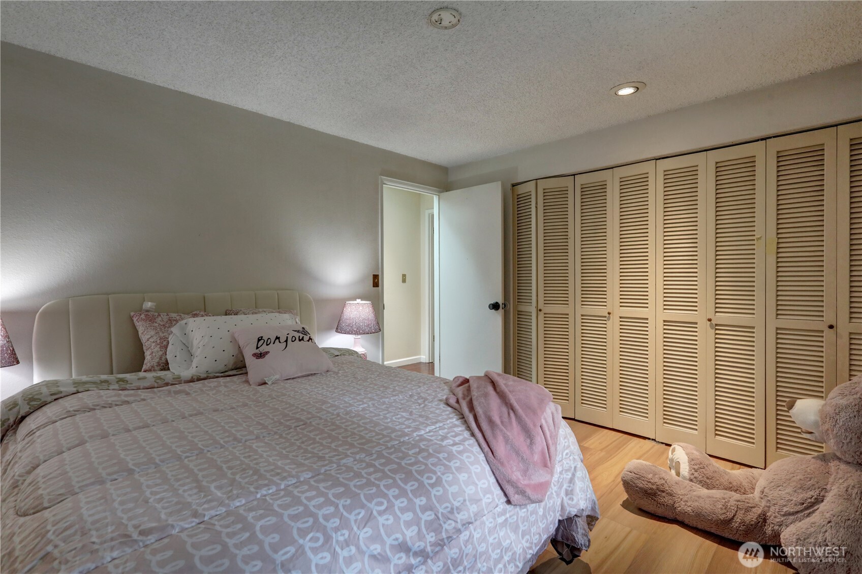 901 129th Place Property Photo 18