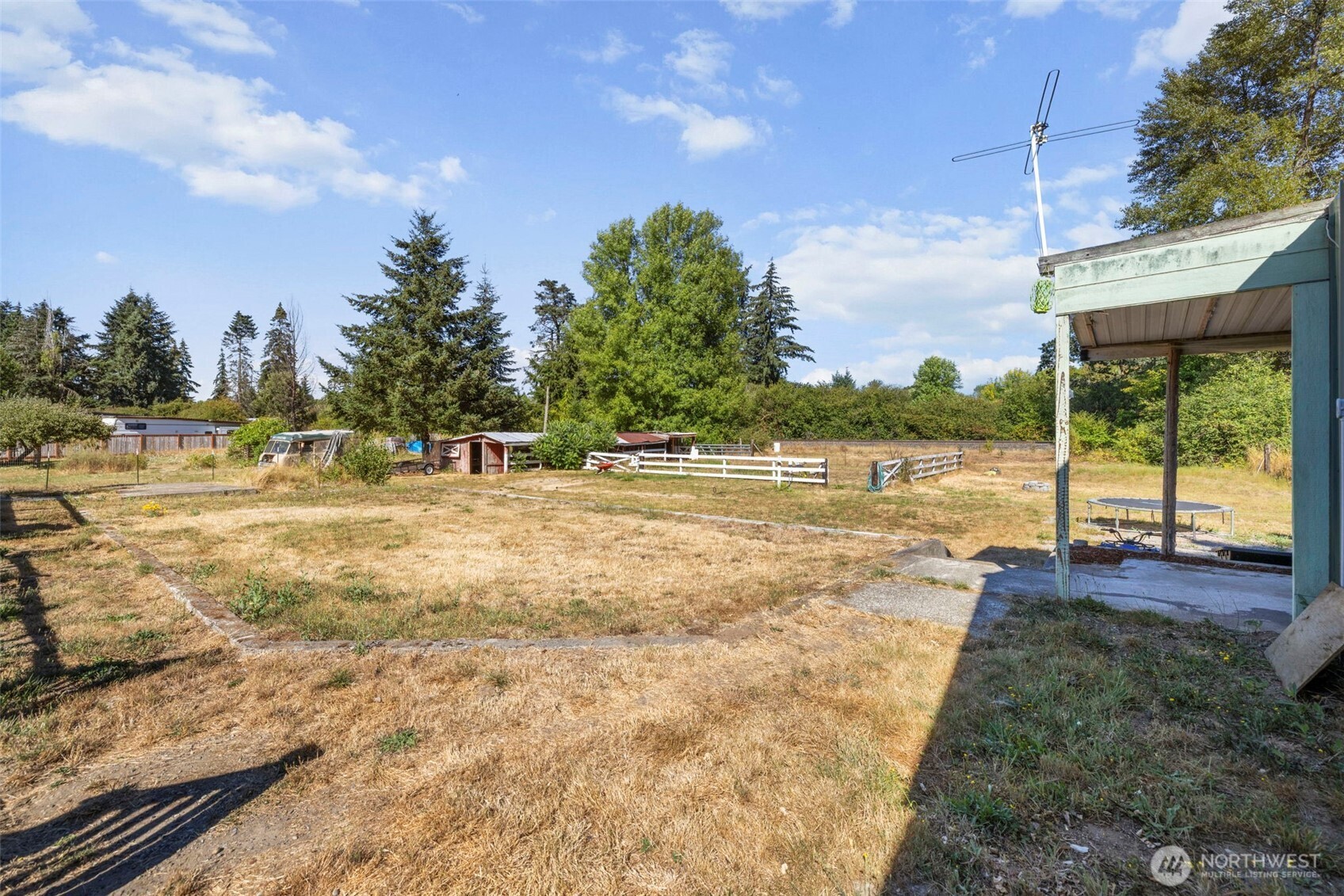 21644 Old Hwy 99 Property Photo 28