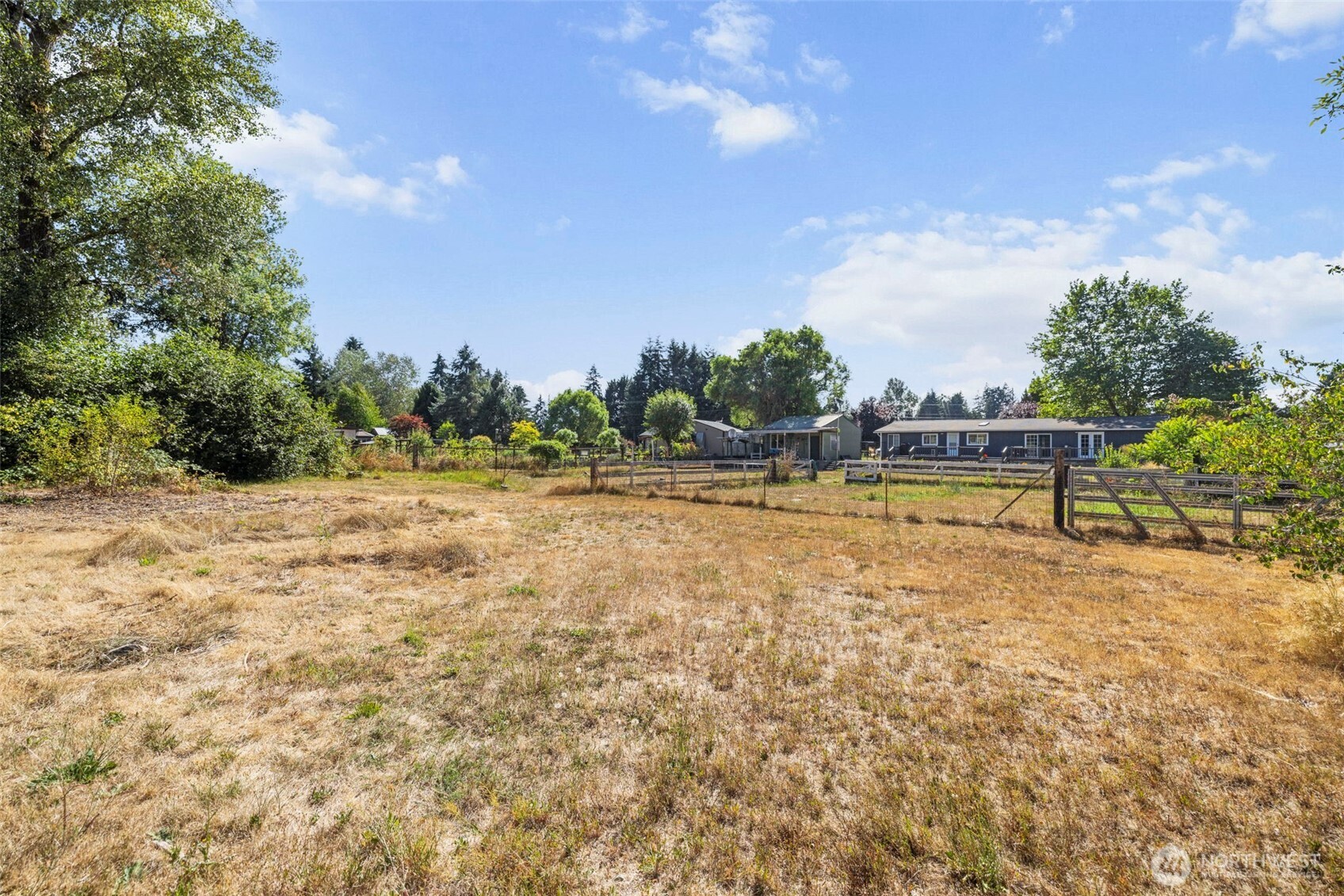 21644 Old Hwy 99 Property Photo 32