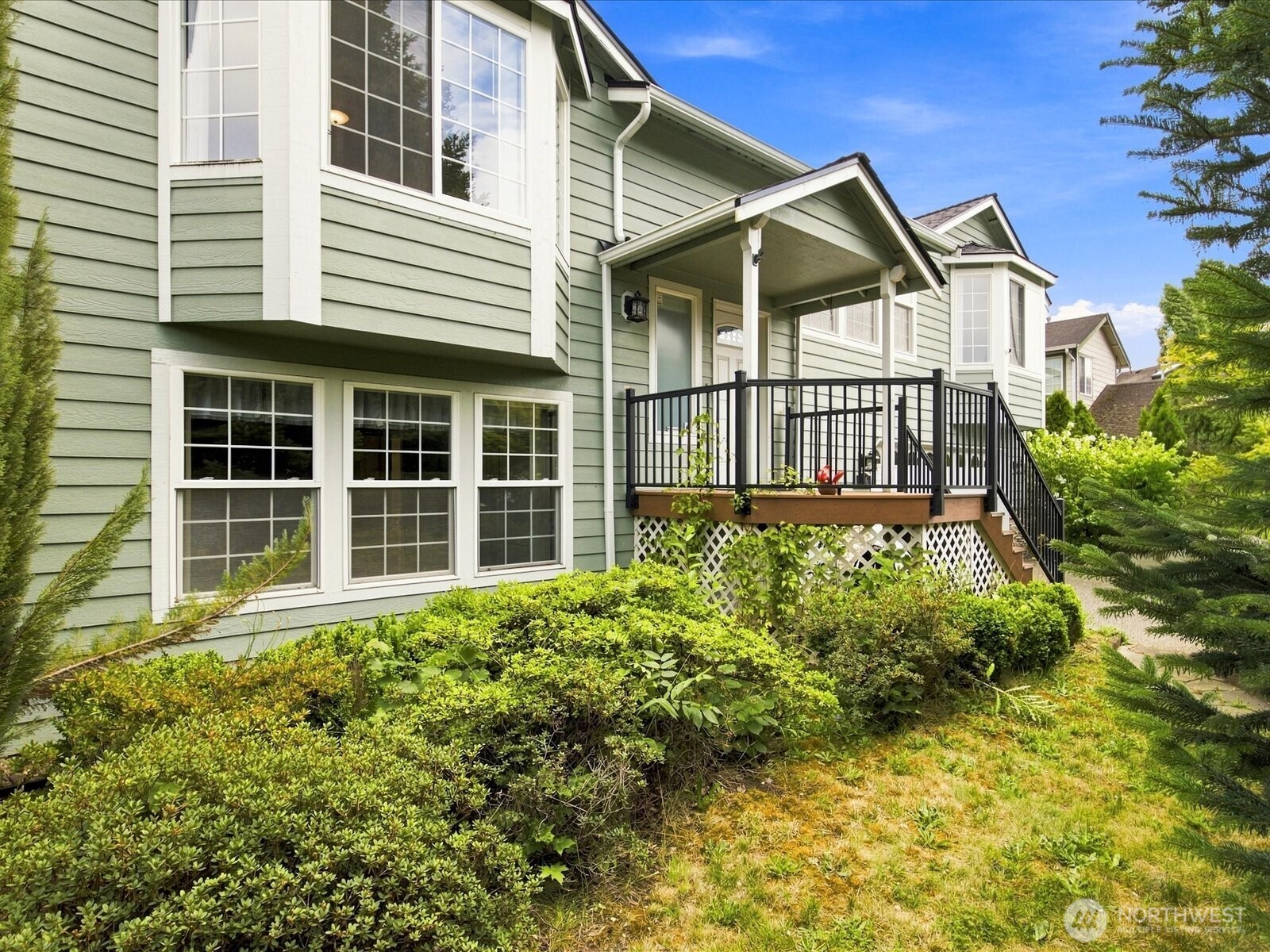206 Orting Avenue Property Photo 1