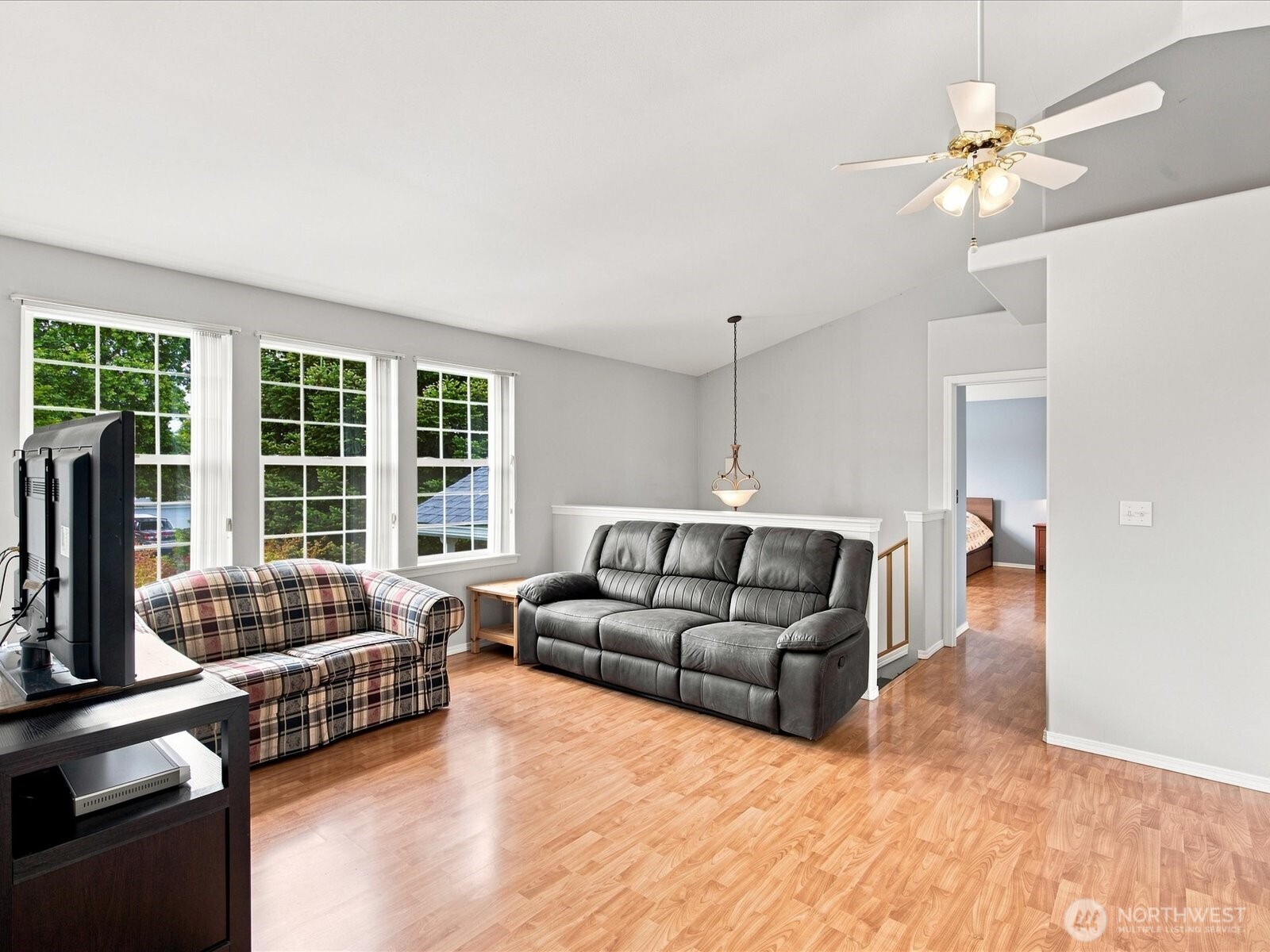 206 Orting Avenue Property Photo 11