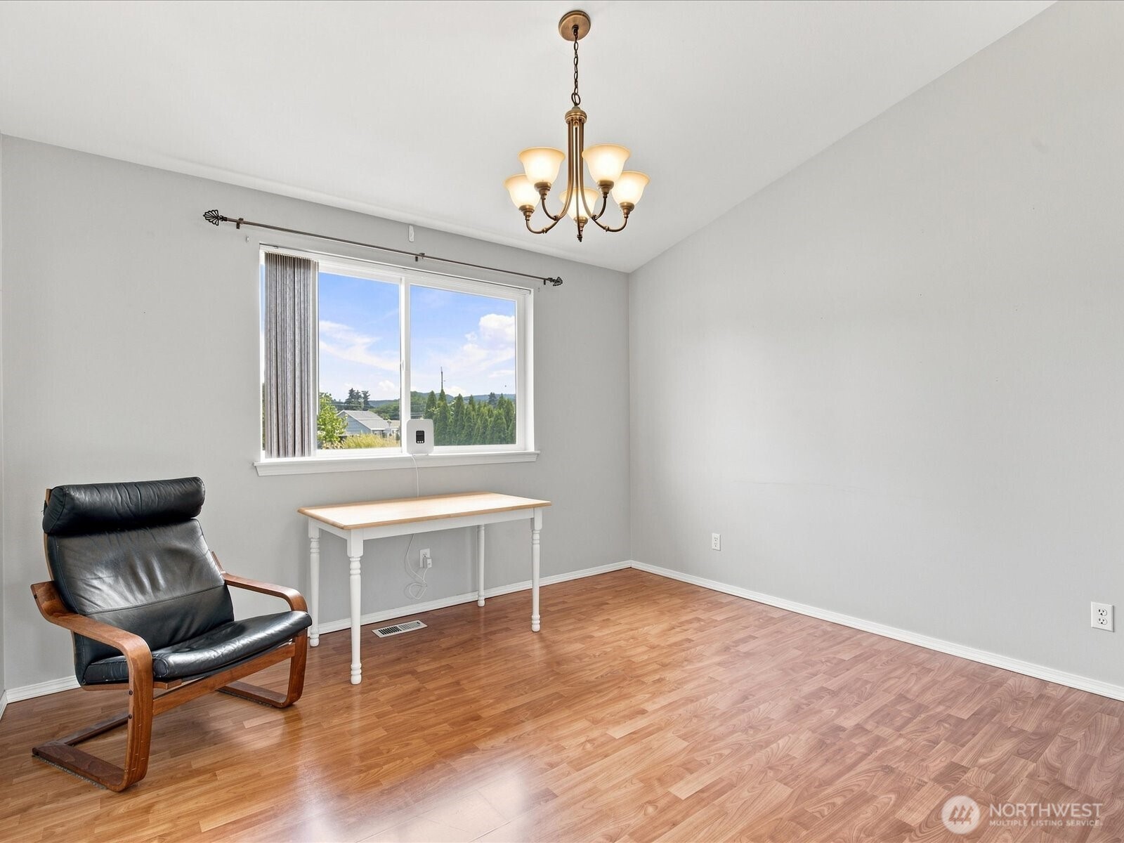 206 Orting Avenue Property Photo 15