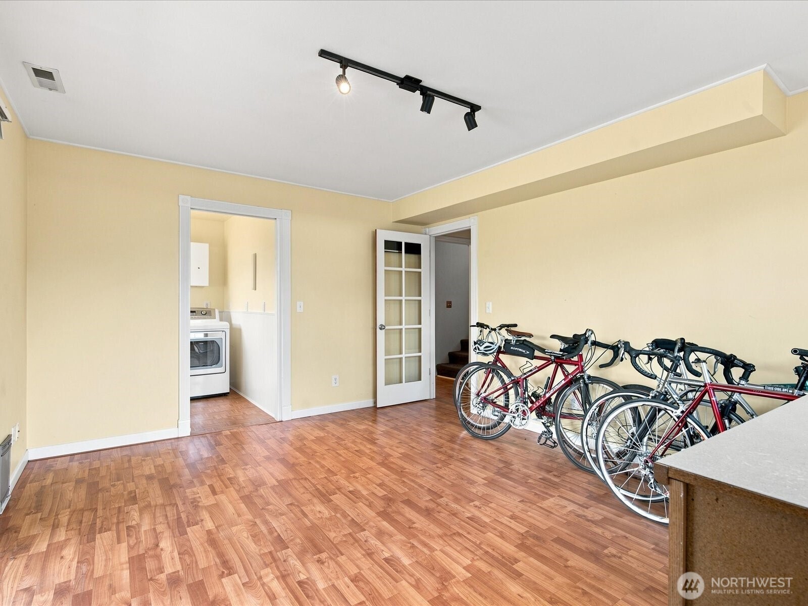206 Orting Avenue Property Photo 33