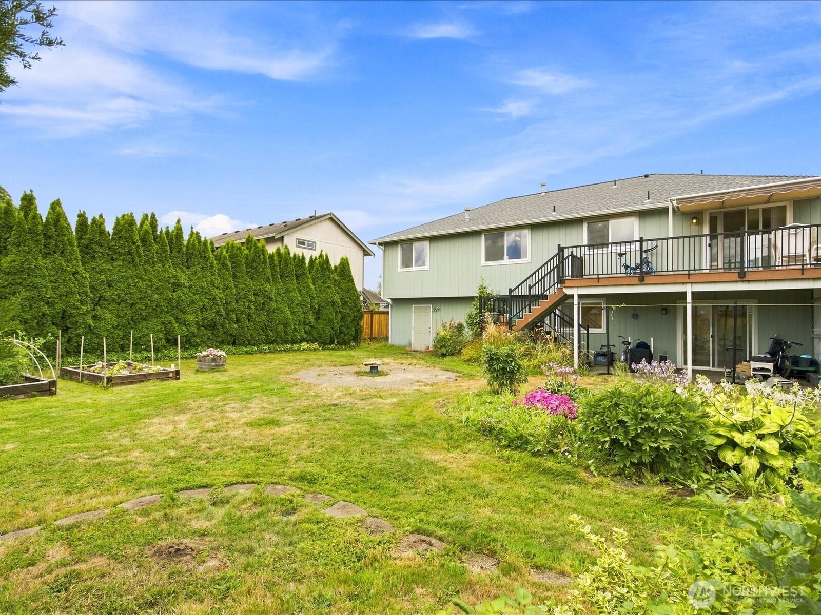 206 Orting Avenue Property Photo 36