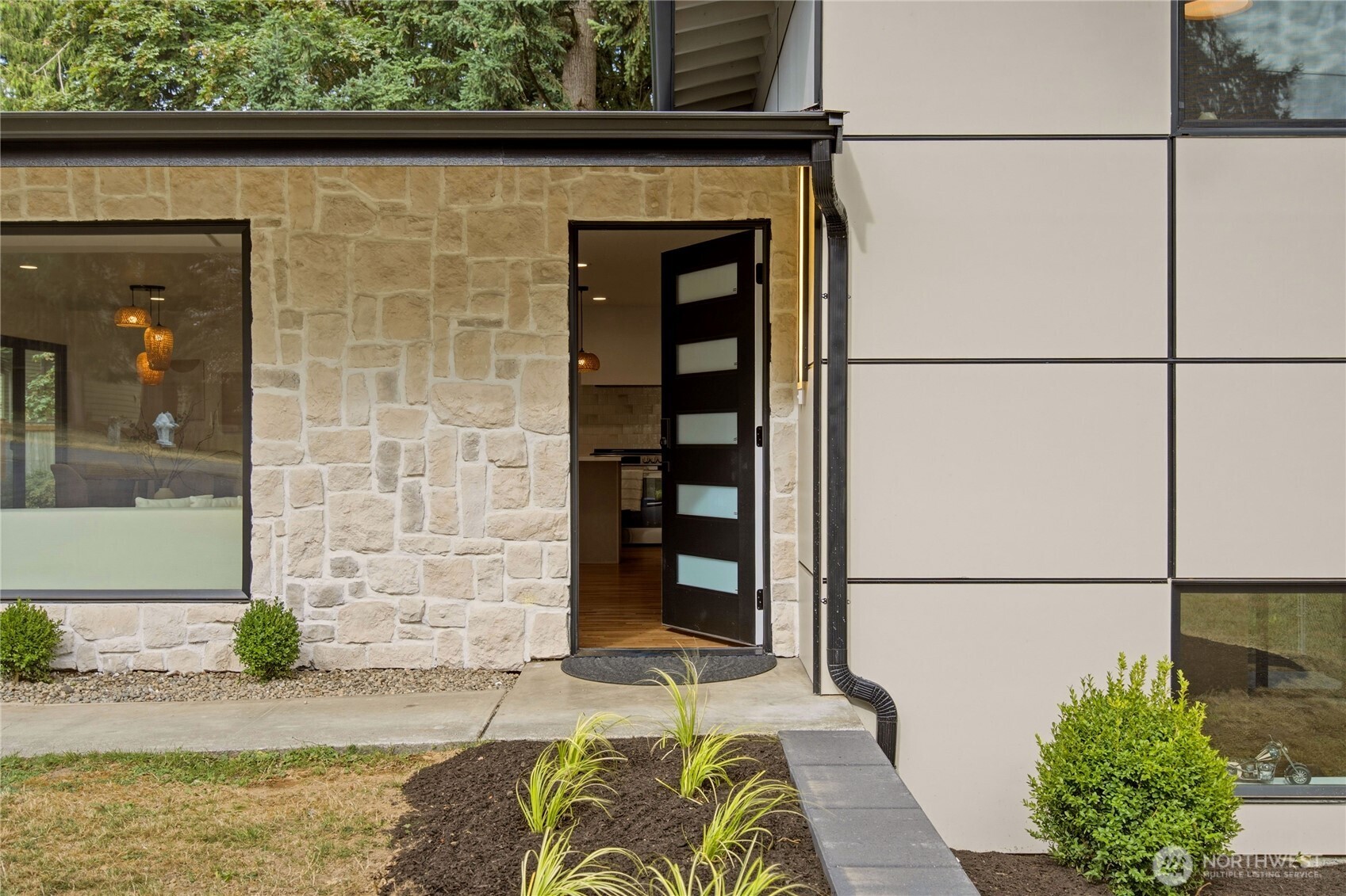 15709 76th Pl Ne Property Photo 6